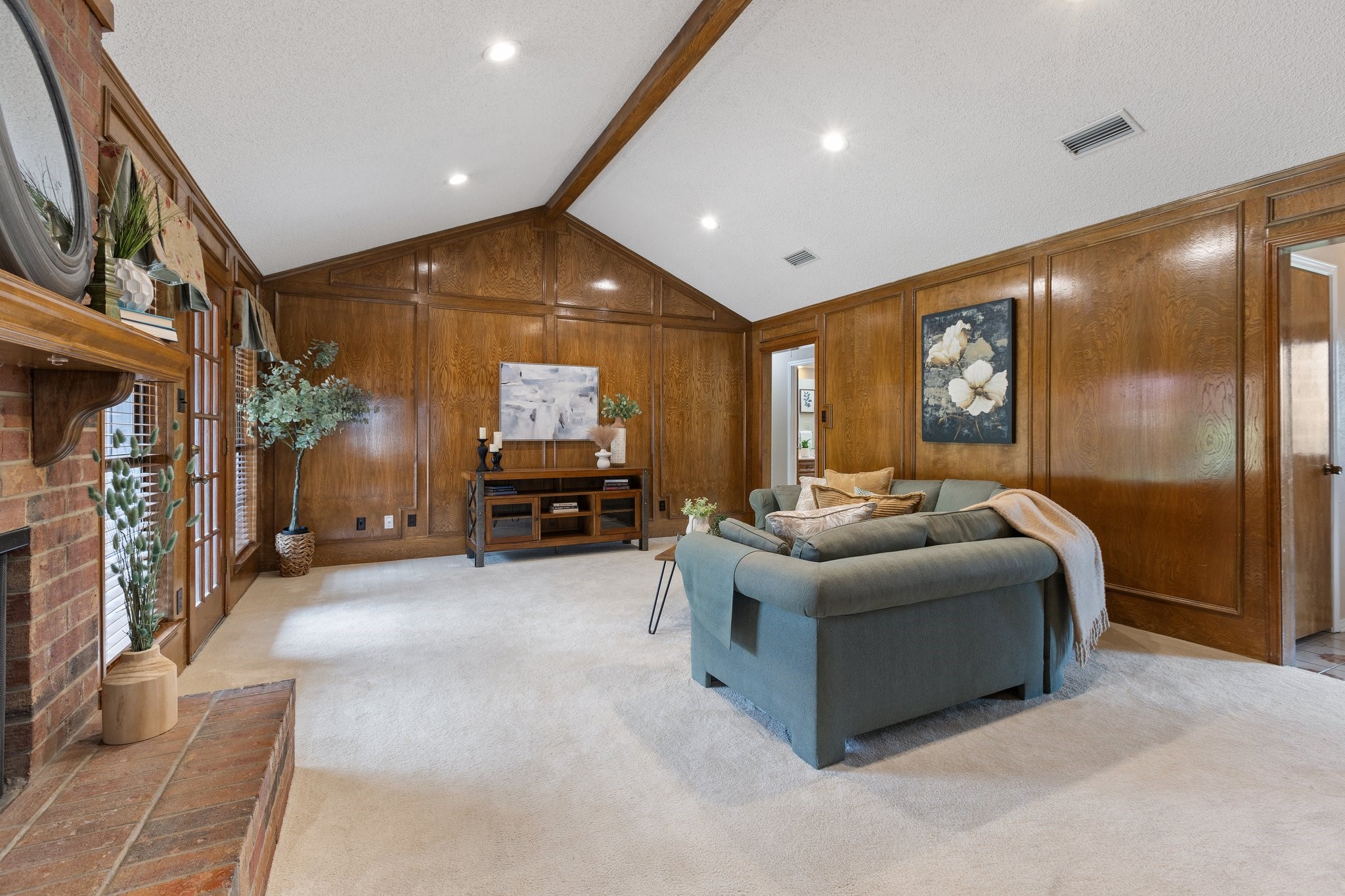 3919 Dome Drive