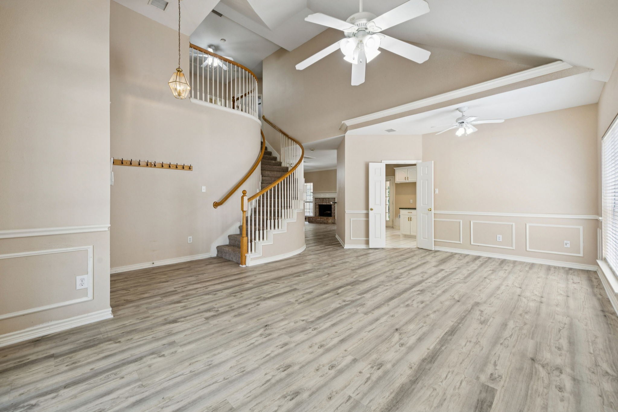 1009 Spanish Oak Drive