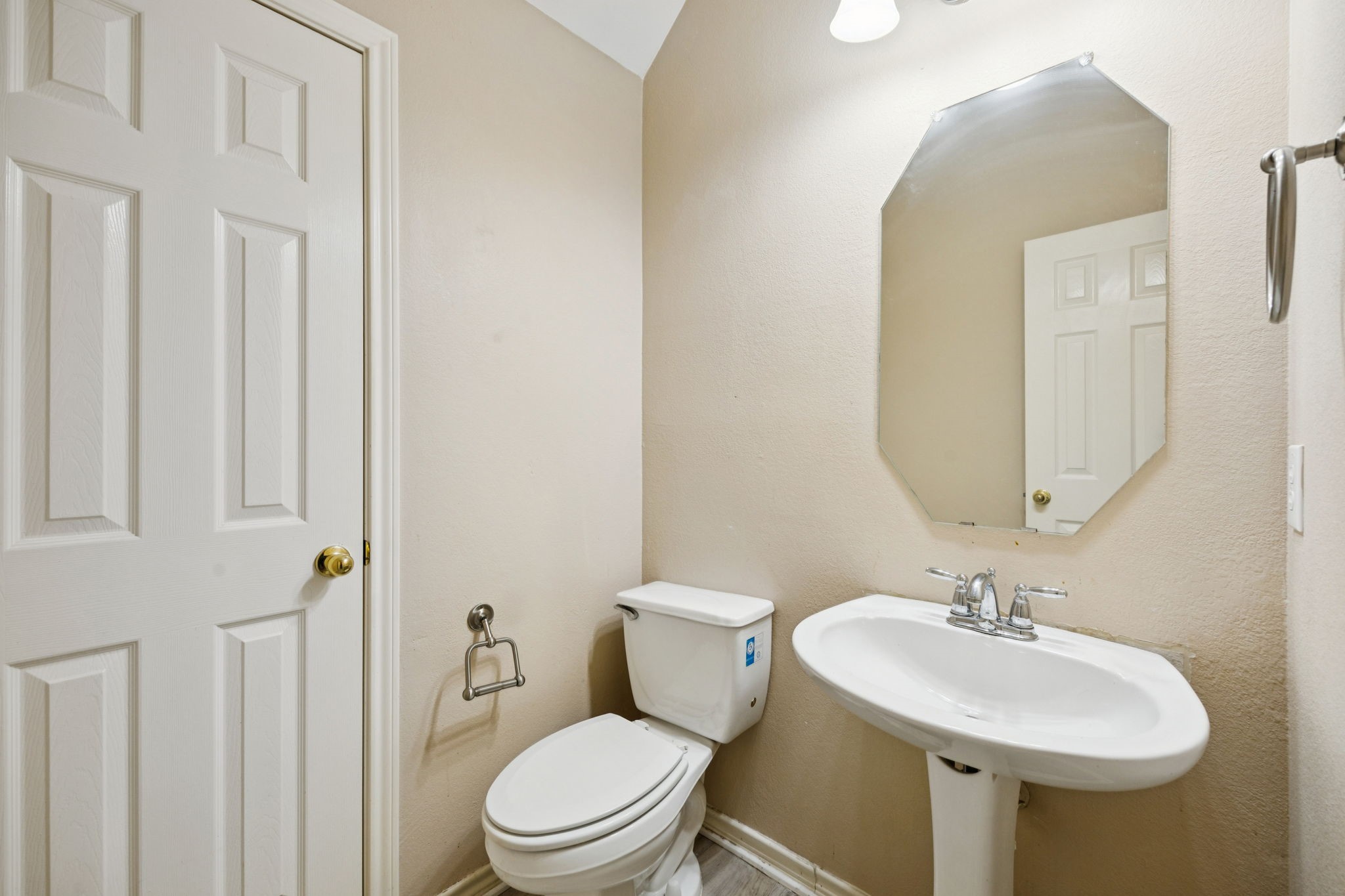 1009 Spanish Oak Drive