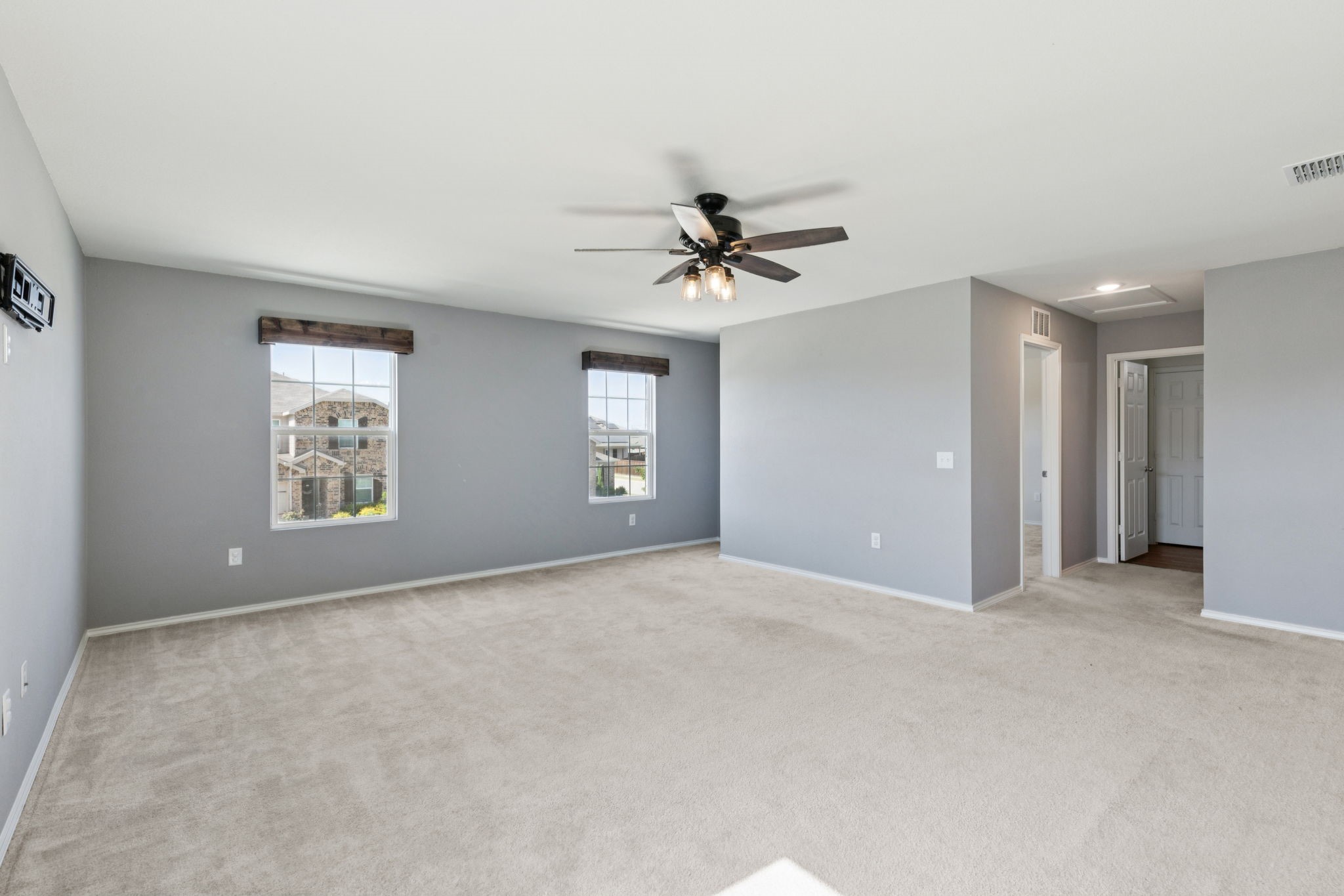 1305 Vernon Drive