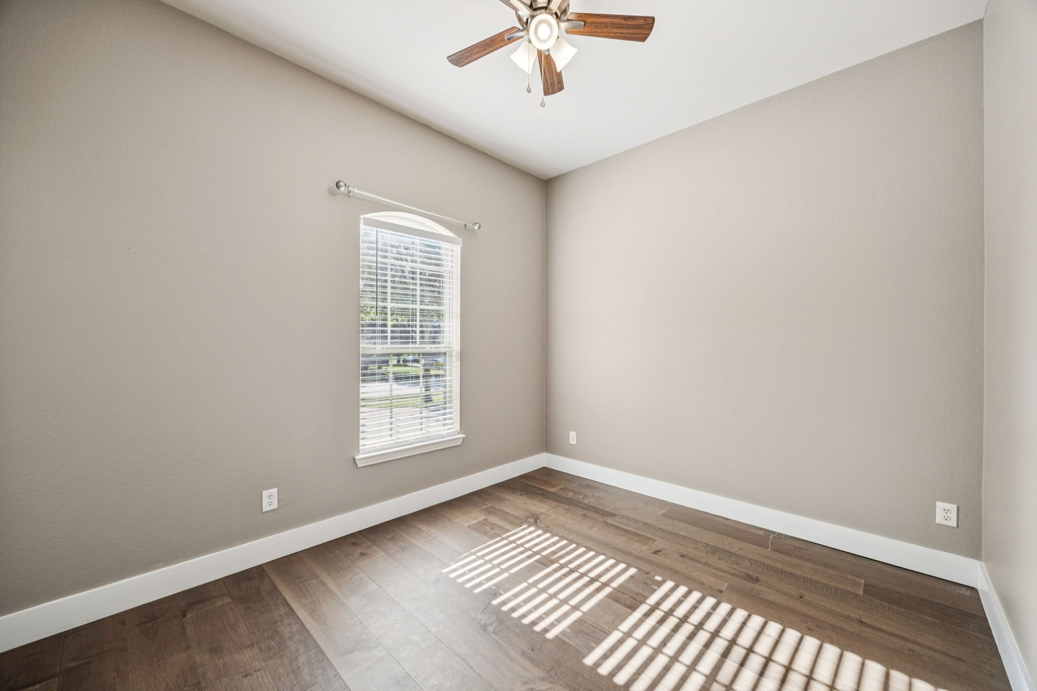 1211 Windgate Way