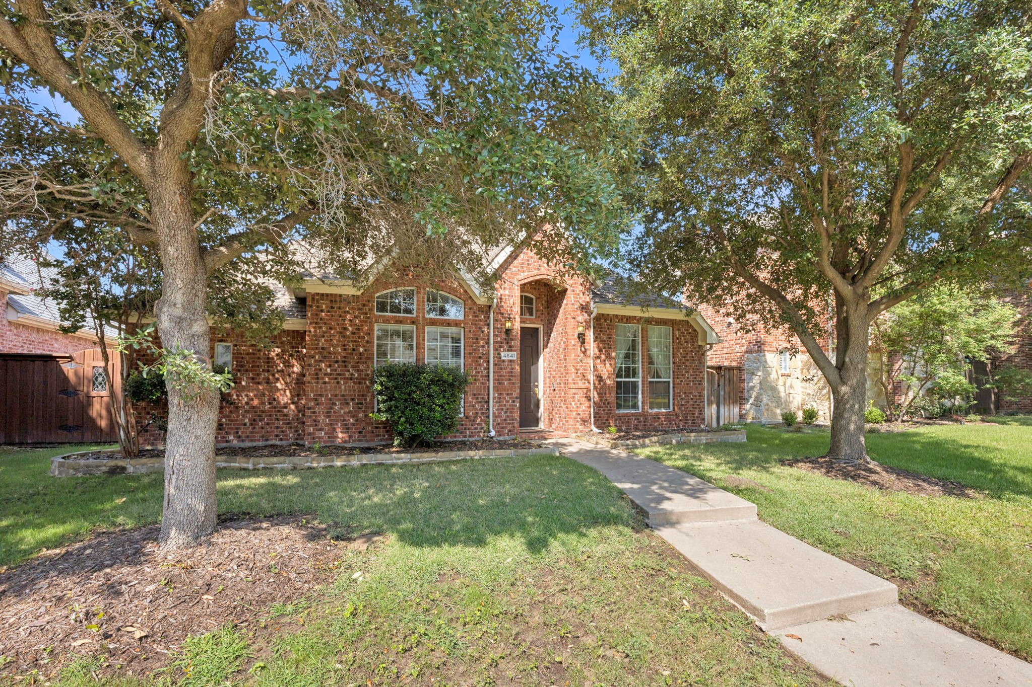 4641 Refugio Road