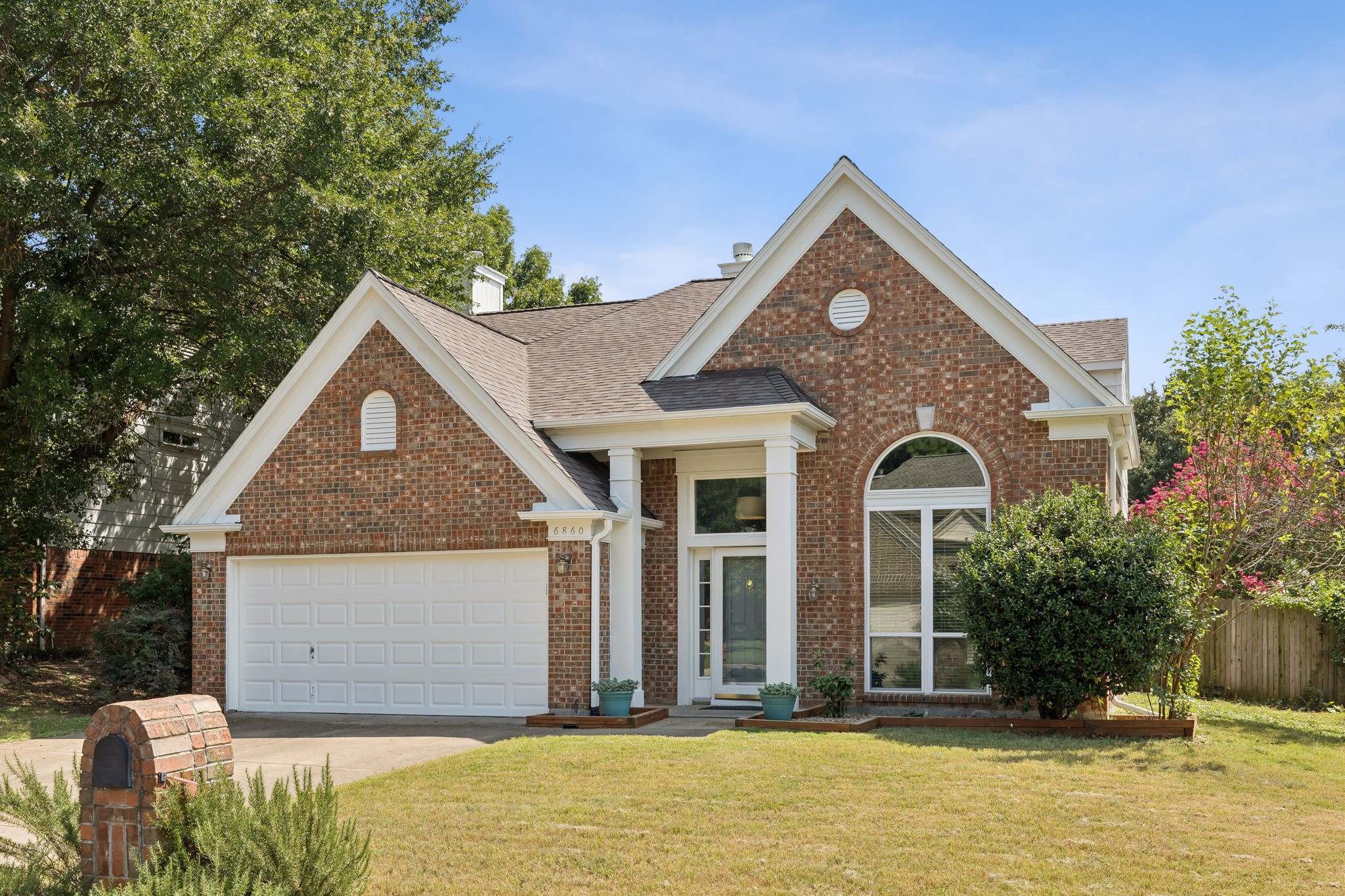 6860 Dogwood Court