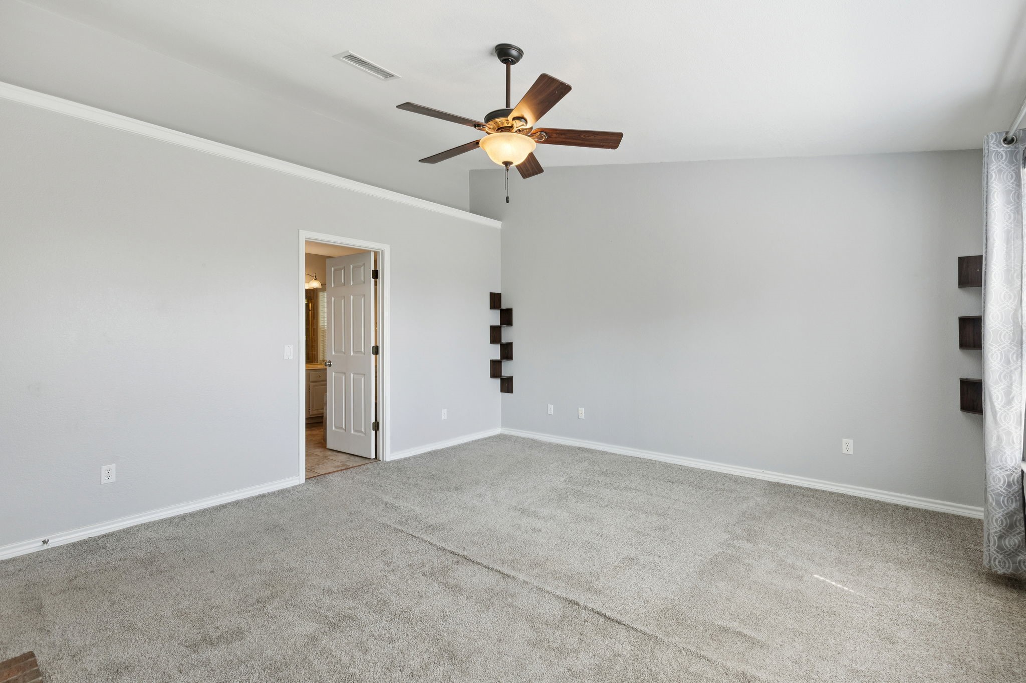 6860 Dogwood Court