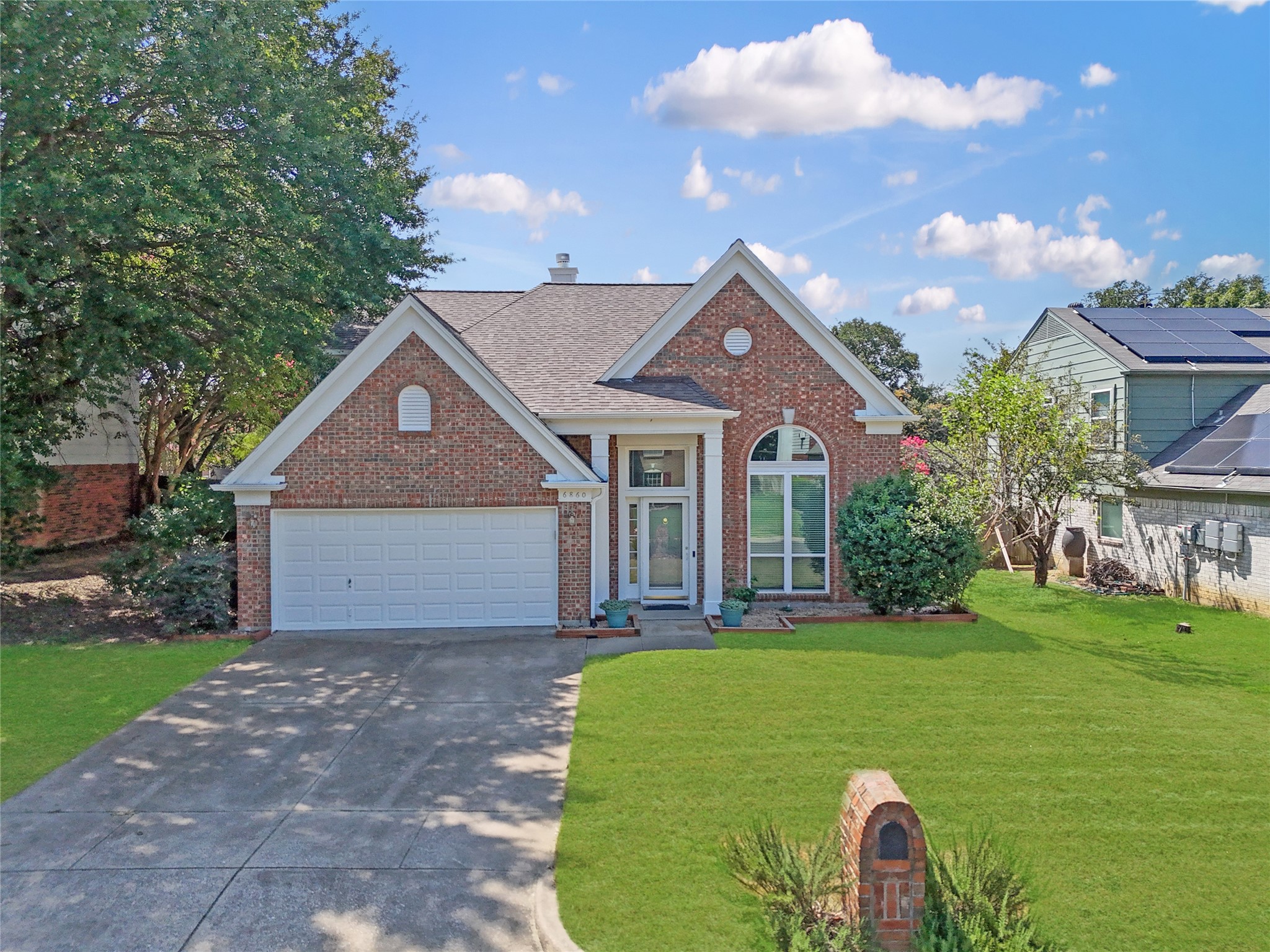 6860 Dogwood Court