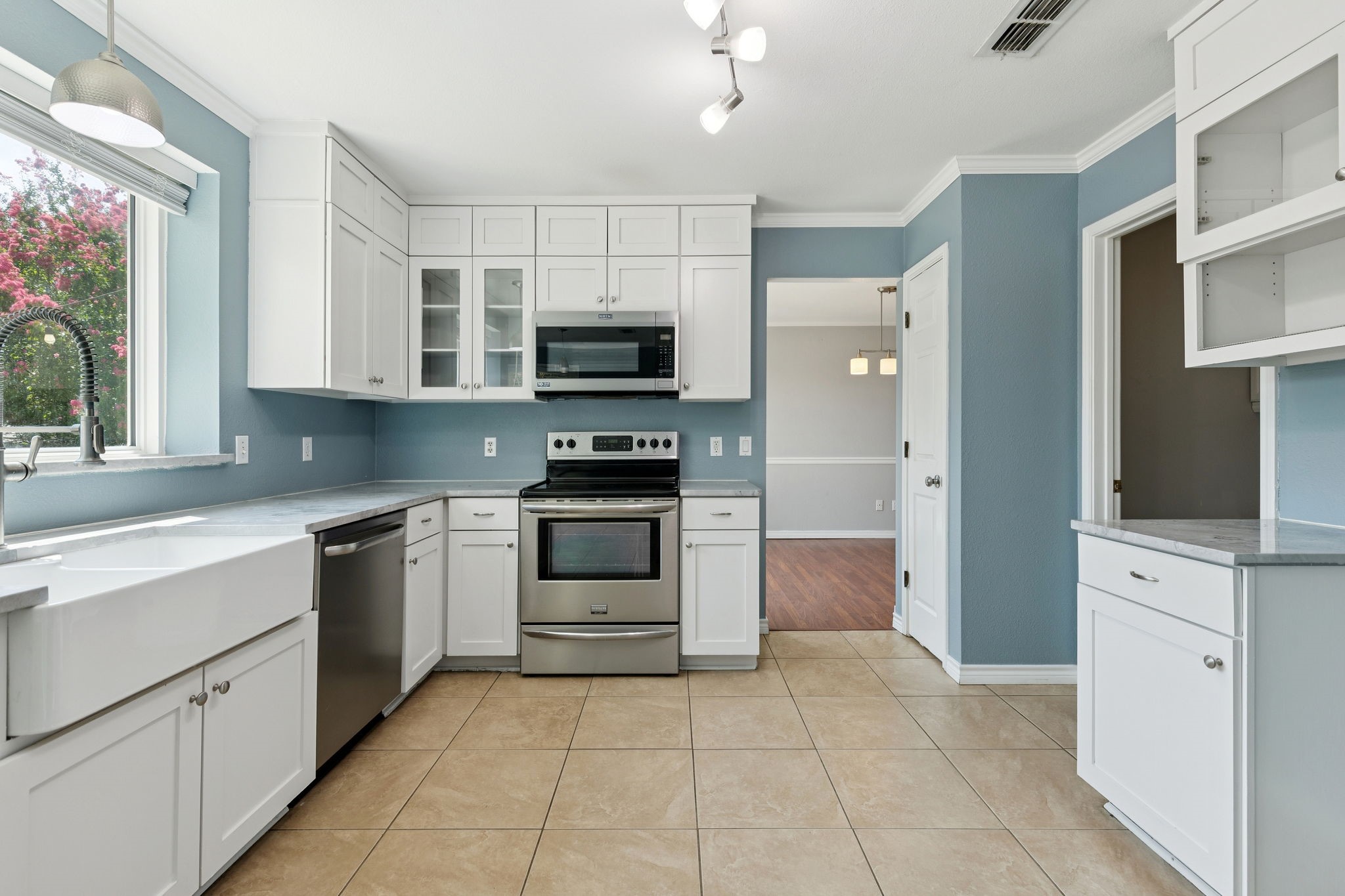 6860 Dogwood Court