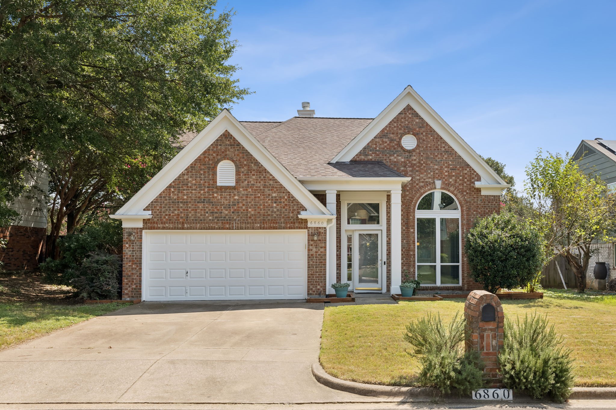 6860 Dogwood Court