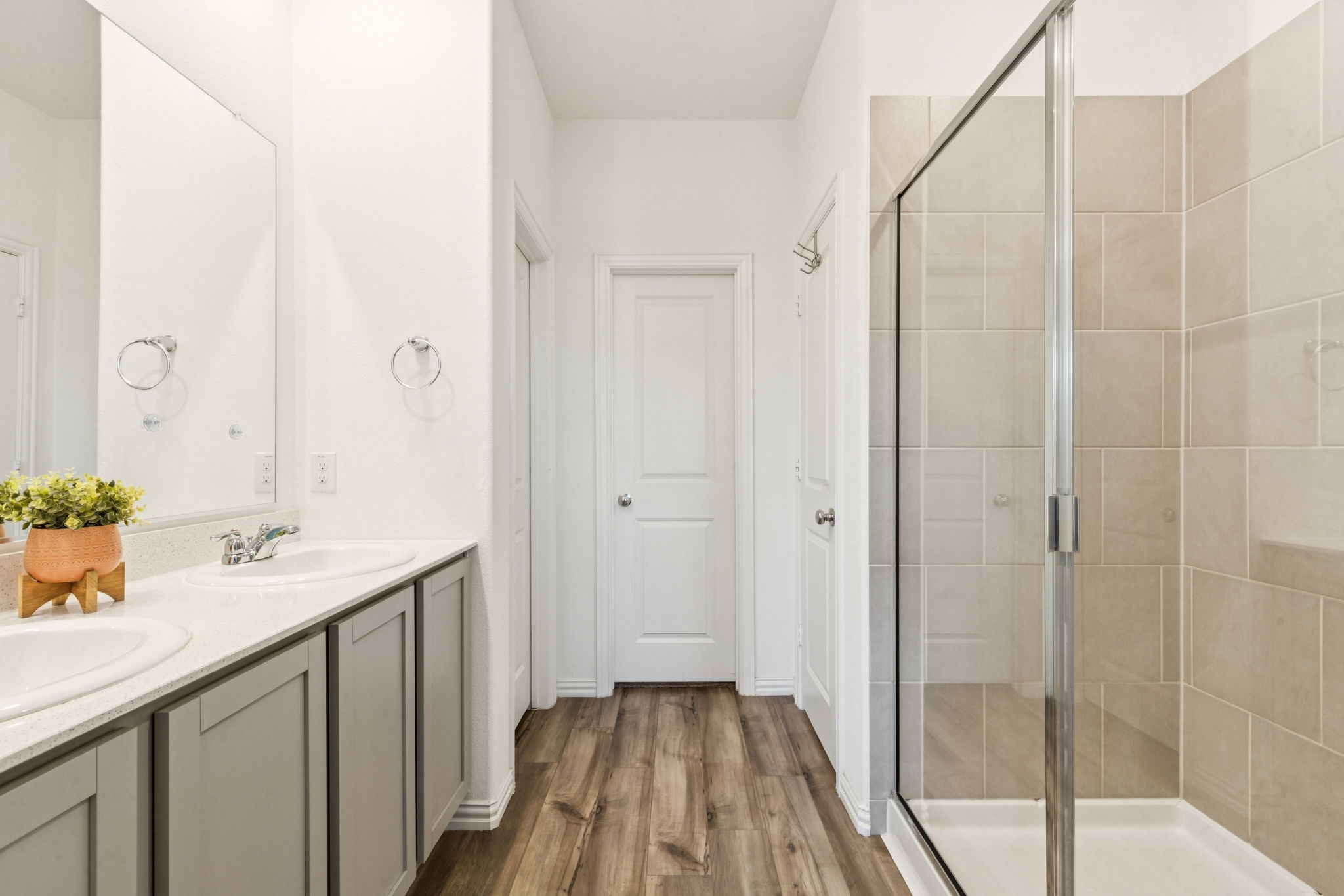 1701 Lake Grove Drive