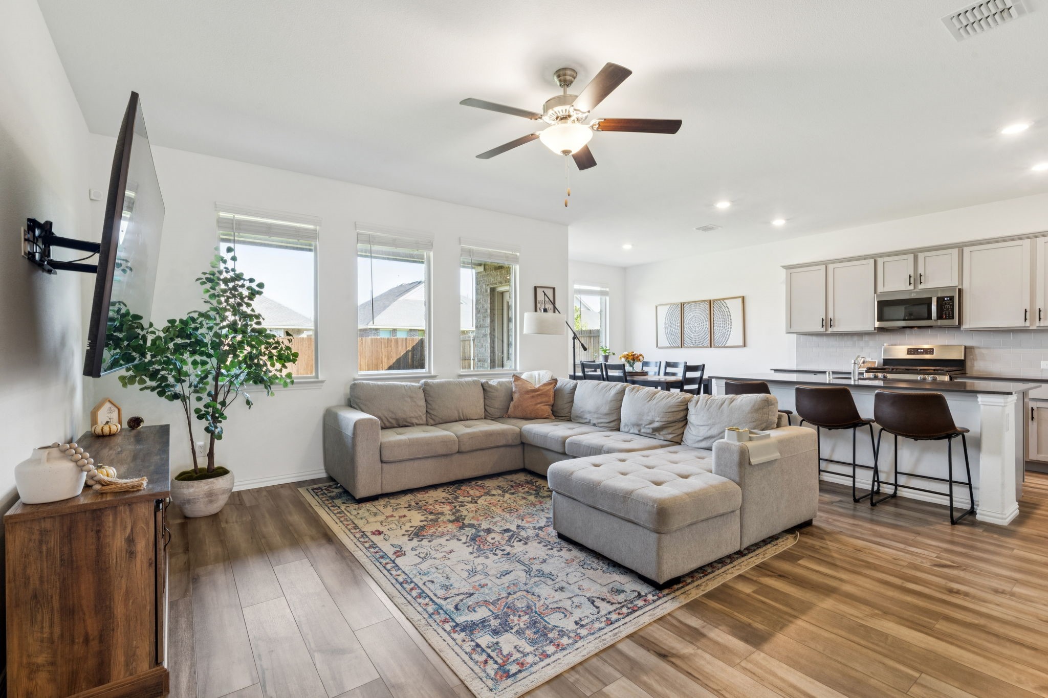 1701 Lake Grove Drive