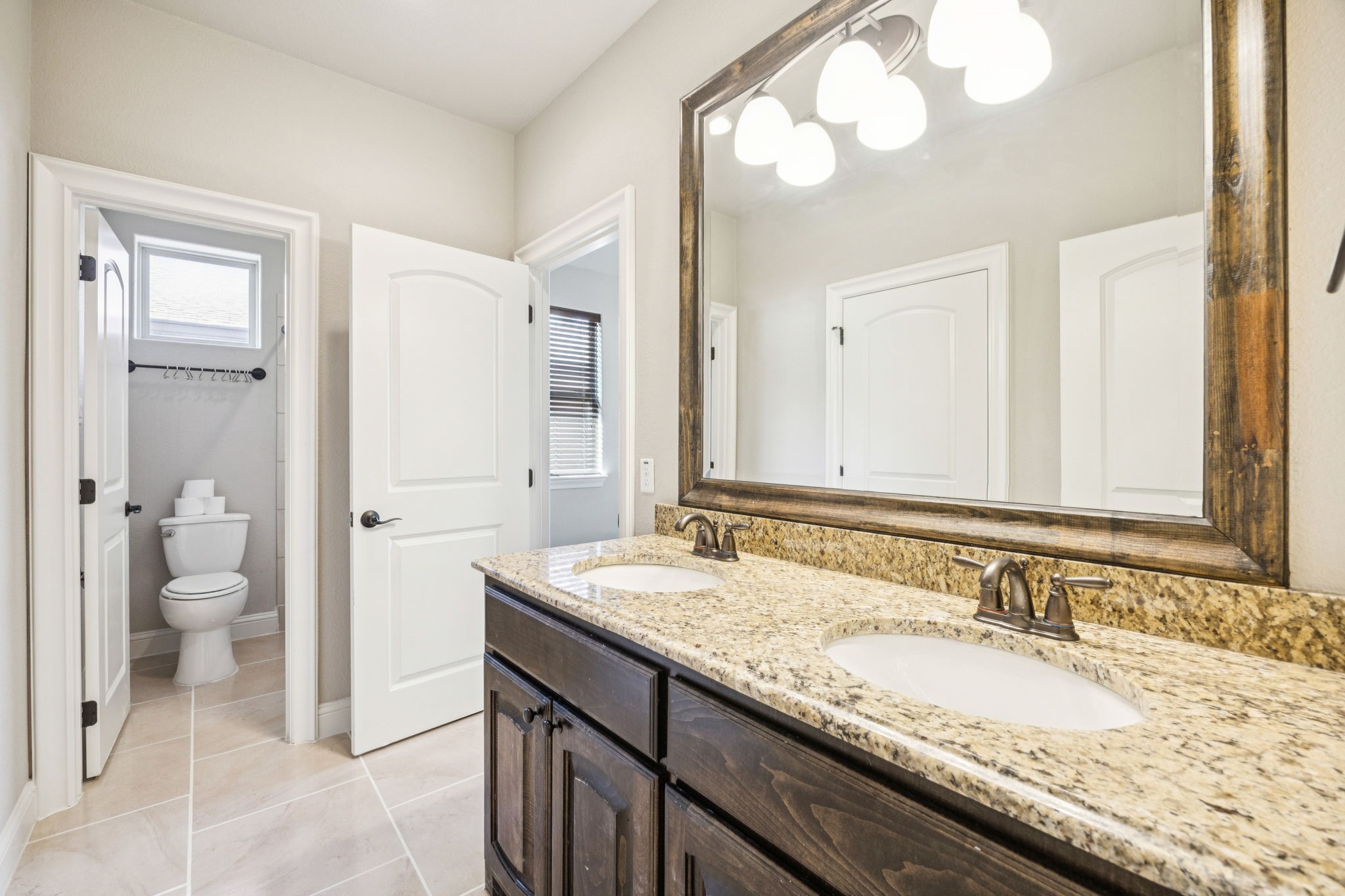 5147 Vickery Boulevard 1