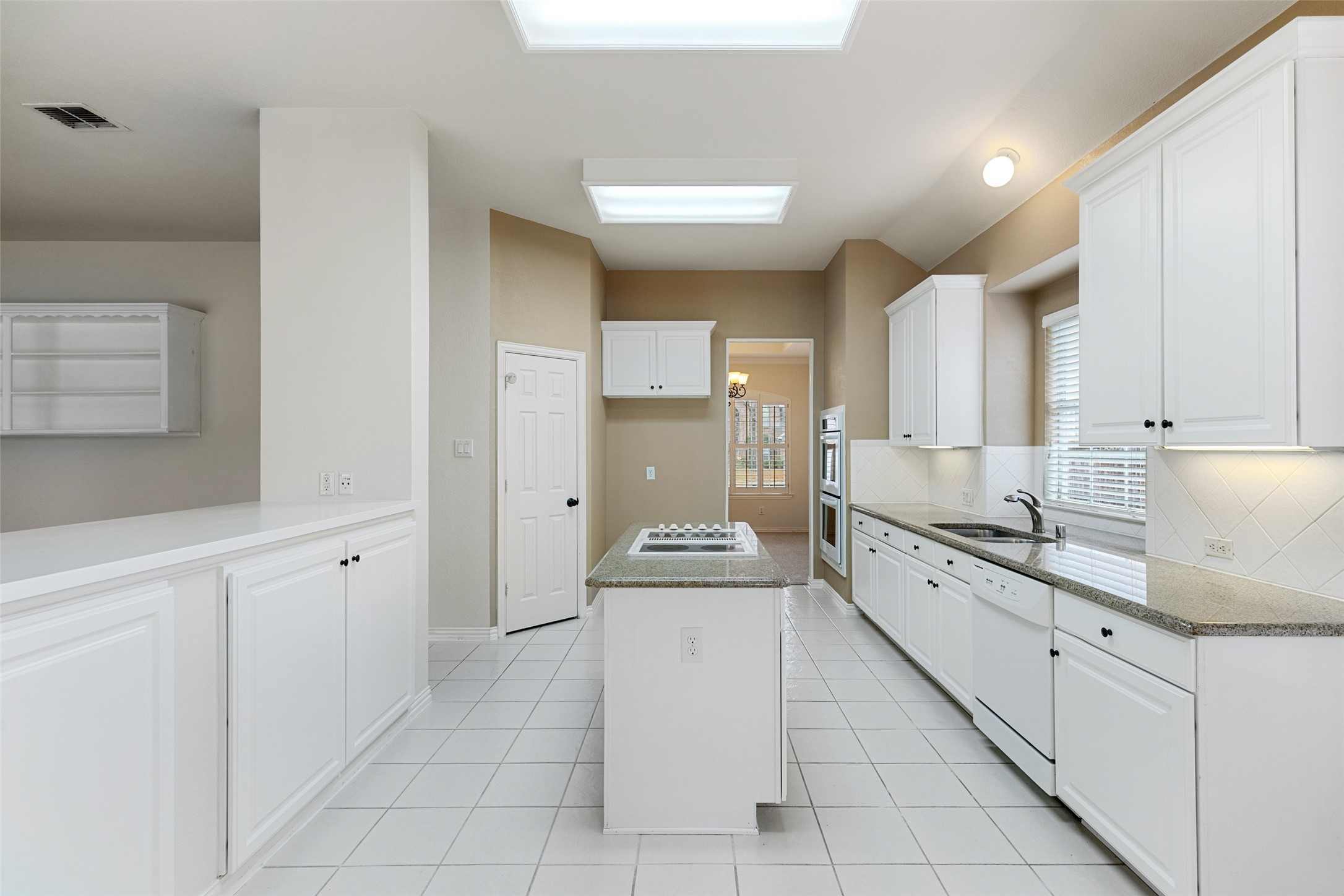 5712 Lafayette Drive