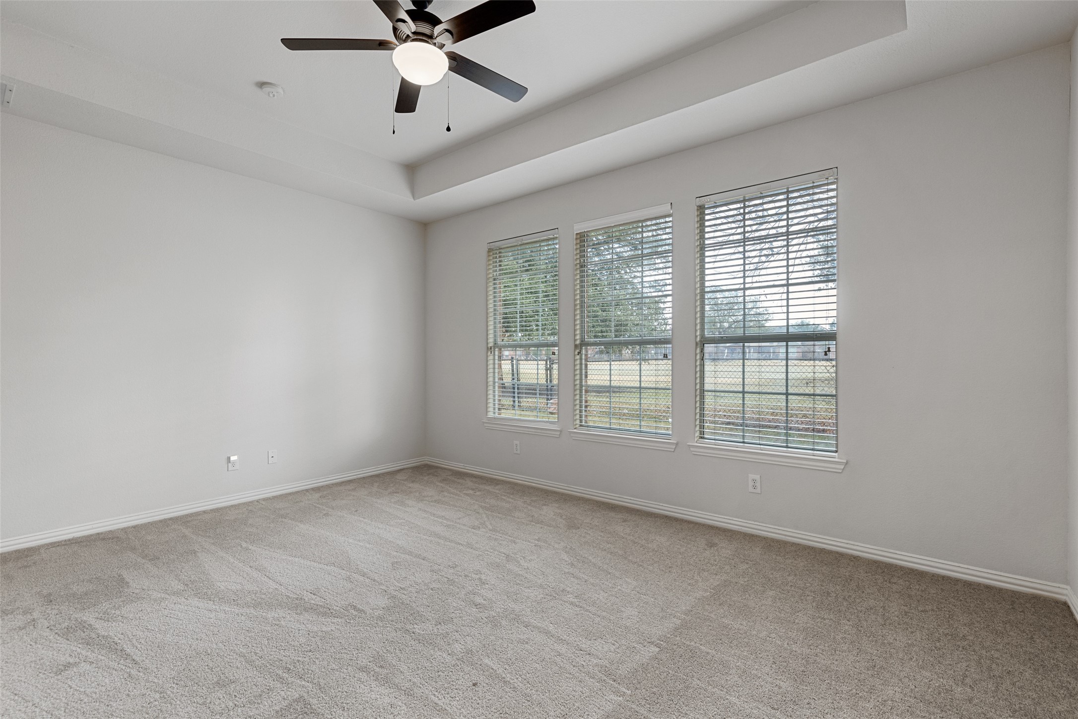 5712 Lafayette Drive