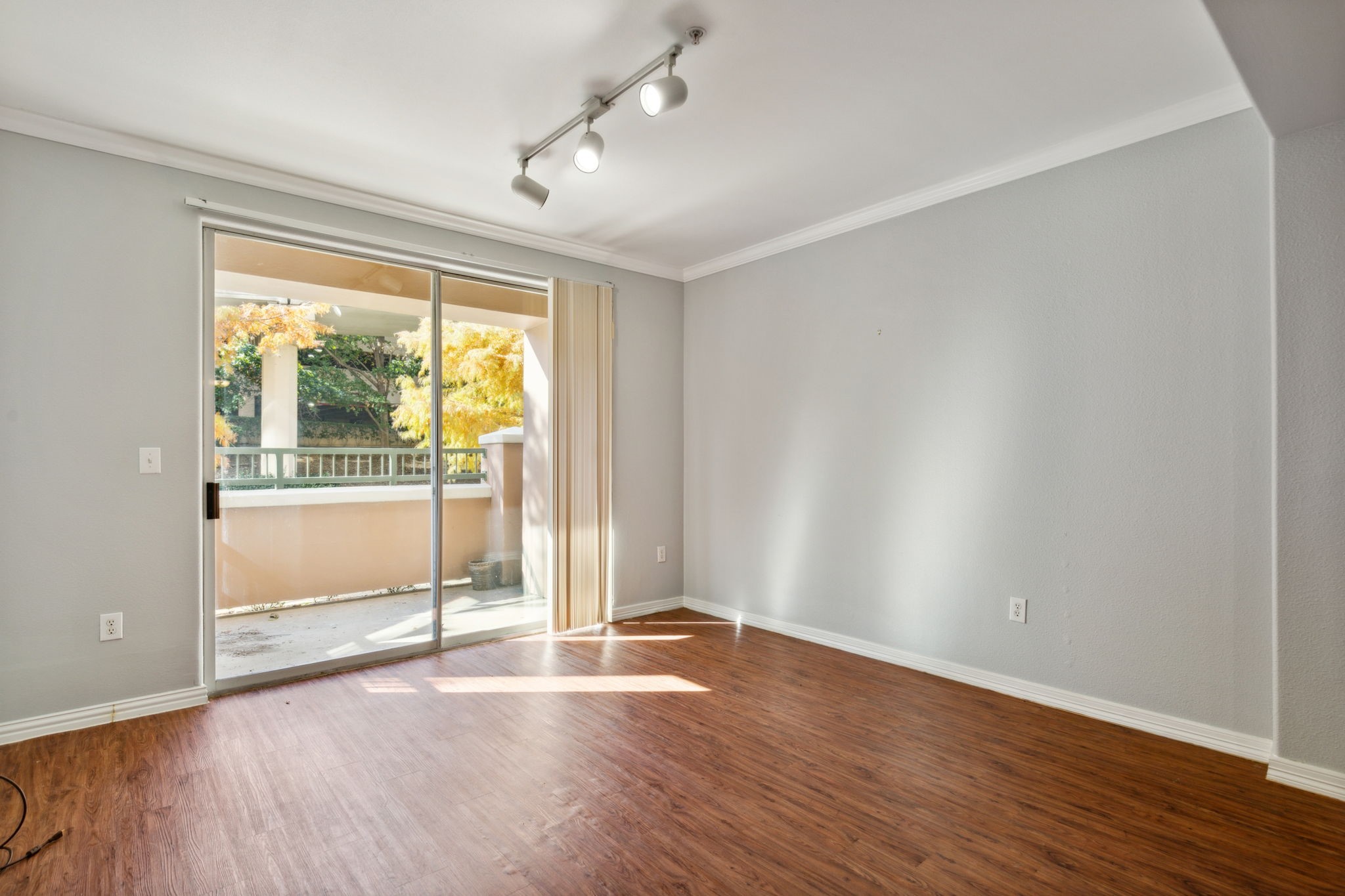 330 Las Colinas Boulevard E 148