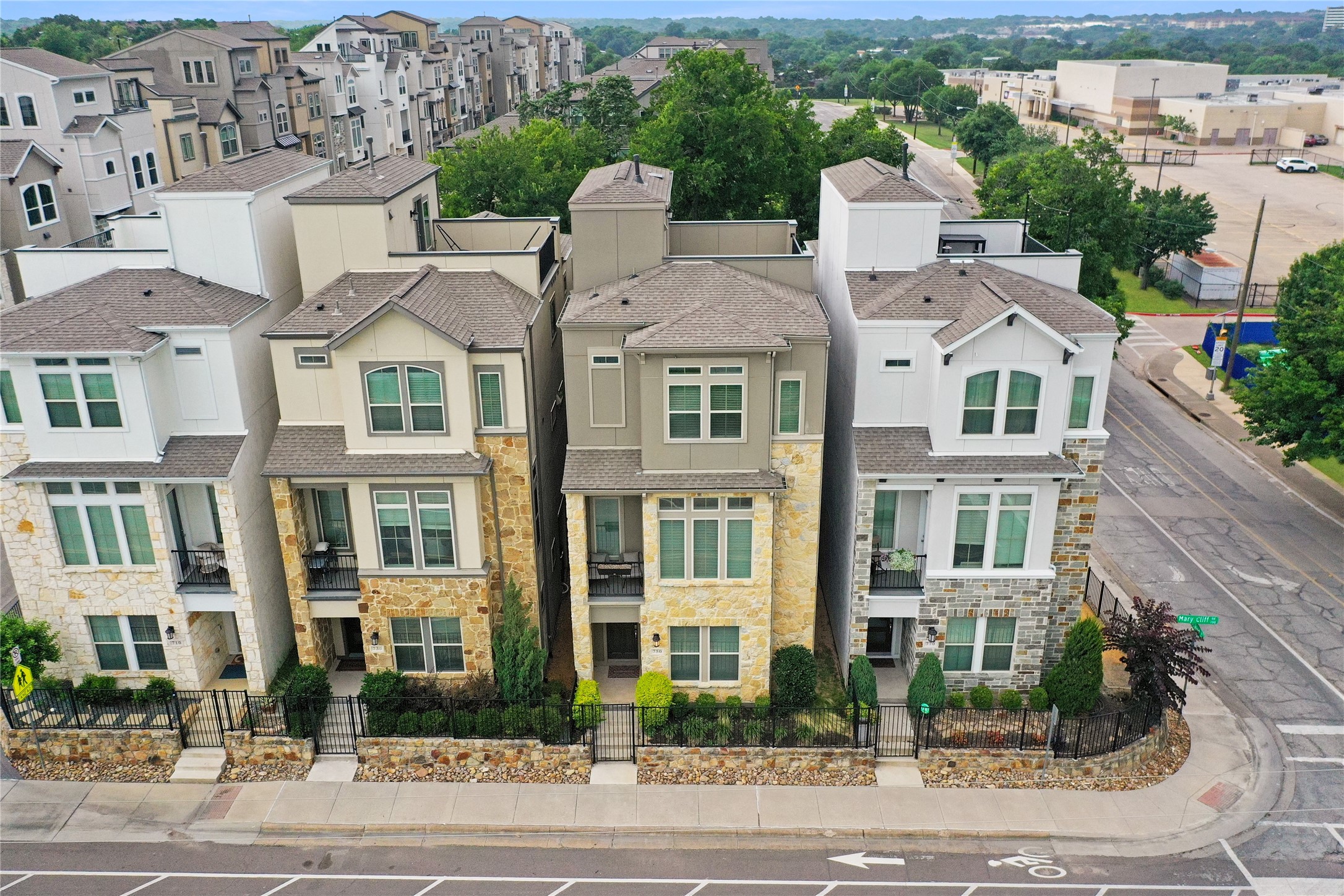 750 High Garden Place