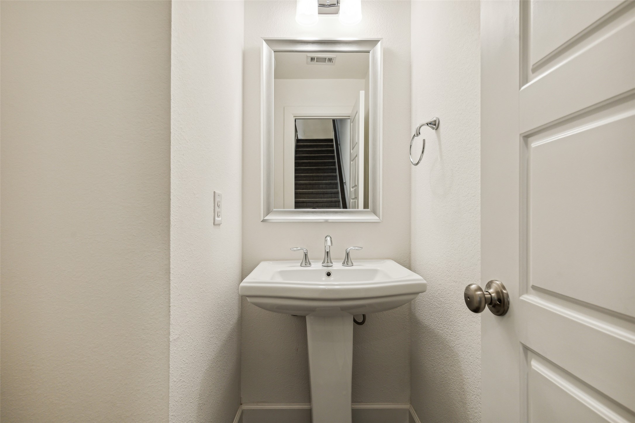 750 High Garden Place