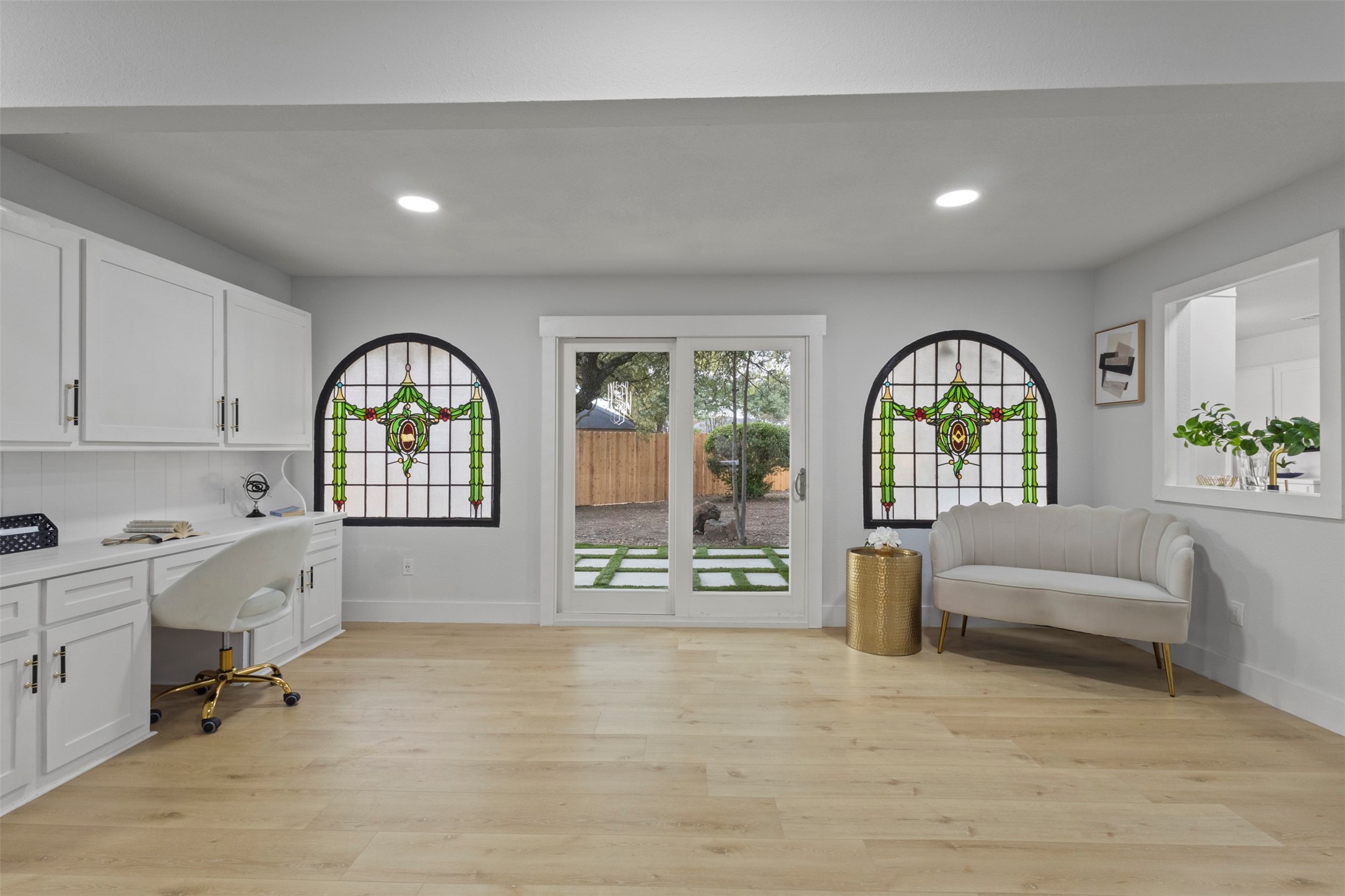 1 Spring Valley Court