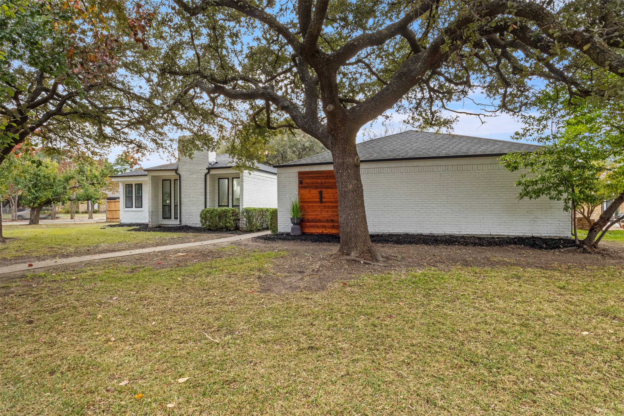 1 Spring Valley Court