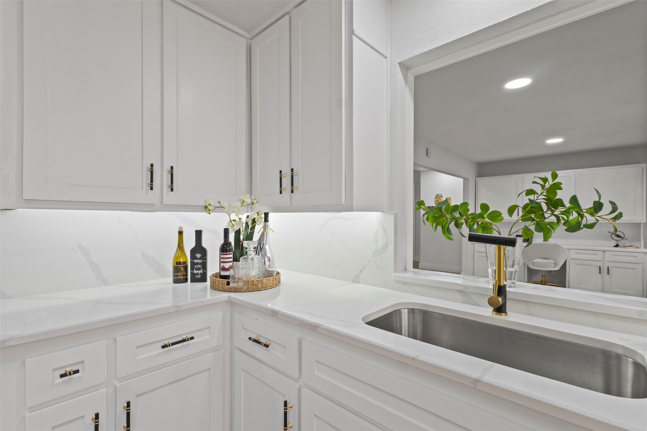 1 Spring Valley Court