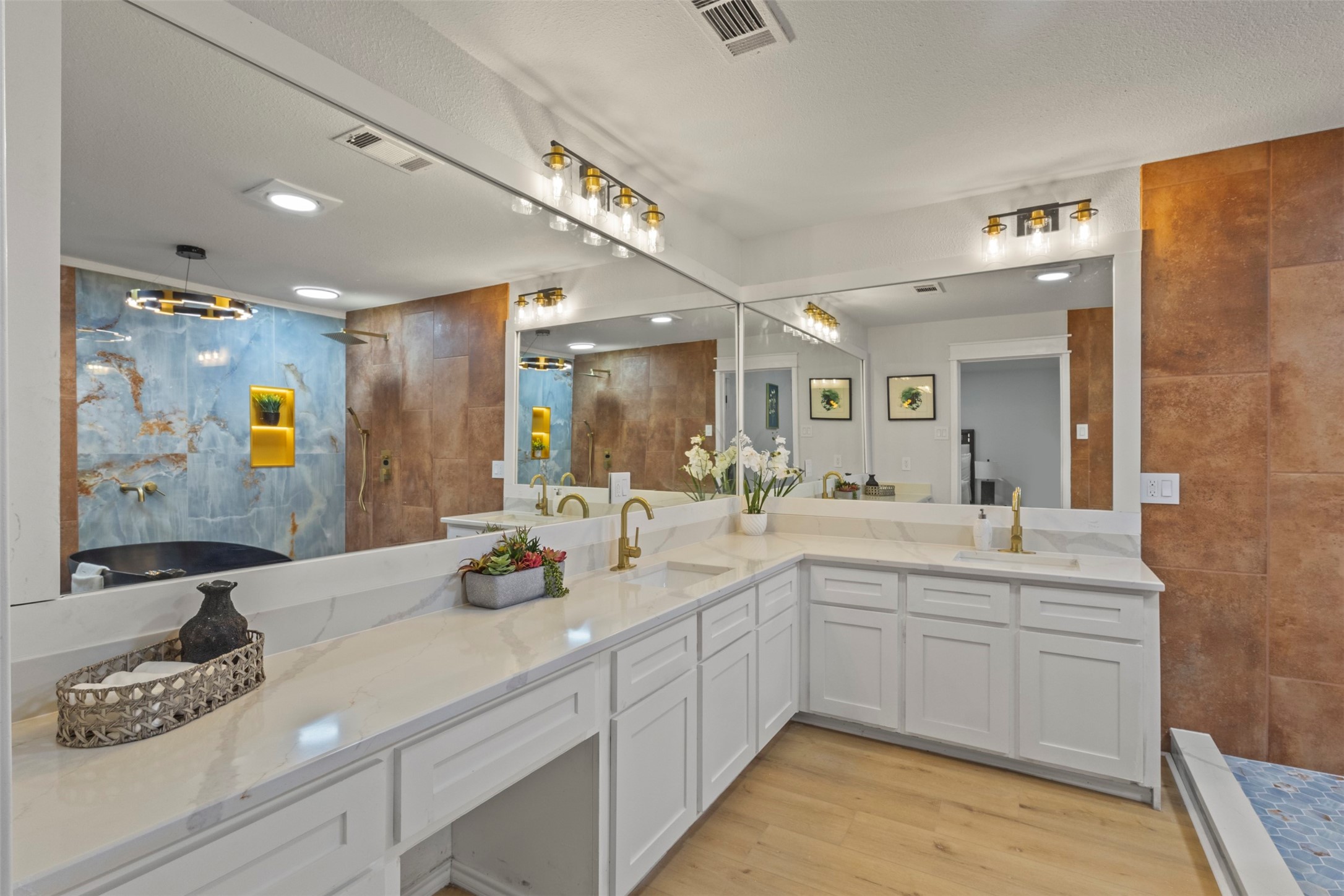 1 Spring Valley Court