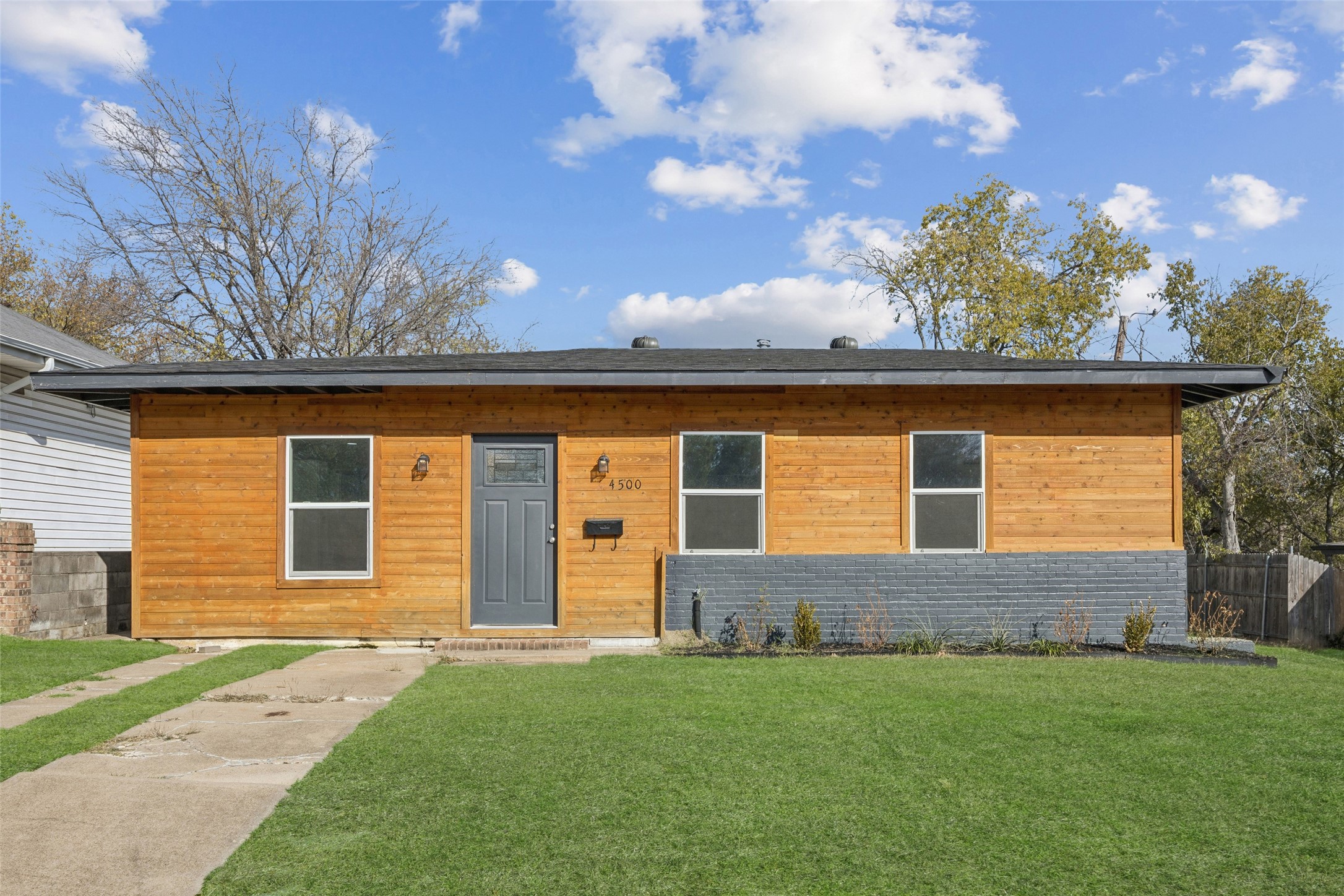 4500 Wellesley Avenue