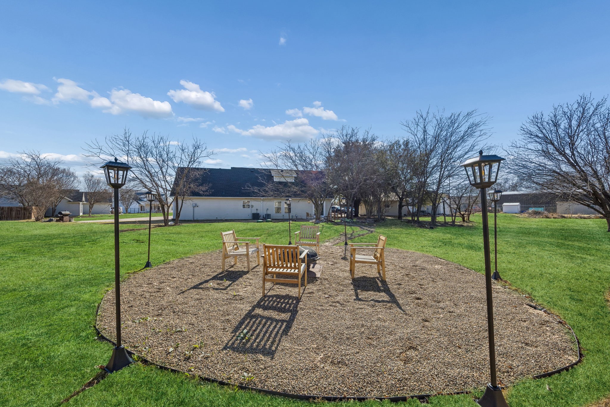 20074 Saratoga Trail