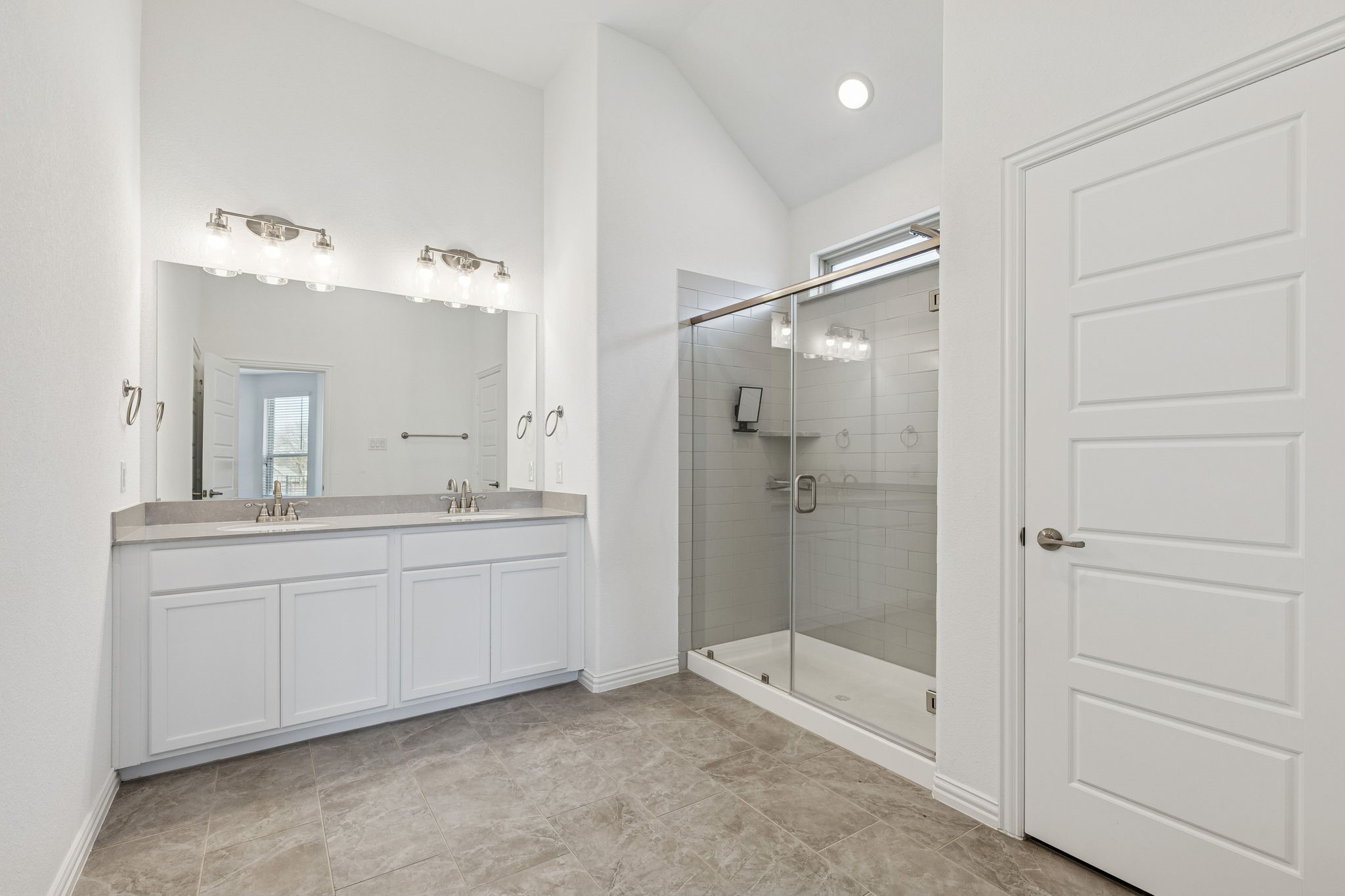 2811 Grand Lookout Lane