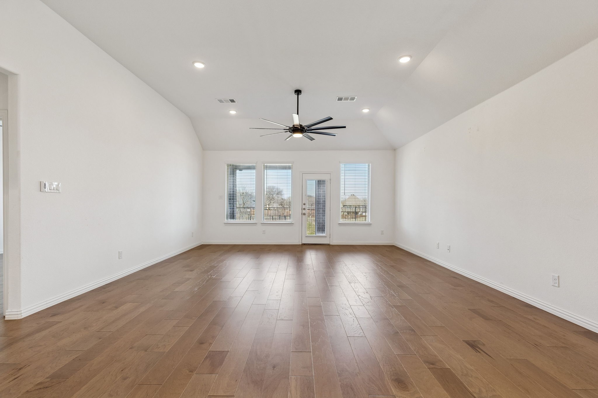 2811 Grand Lookout Lane