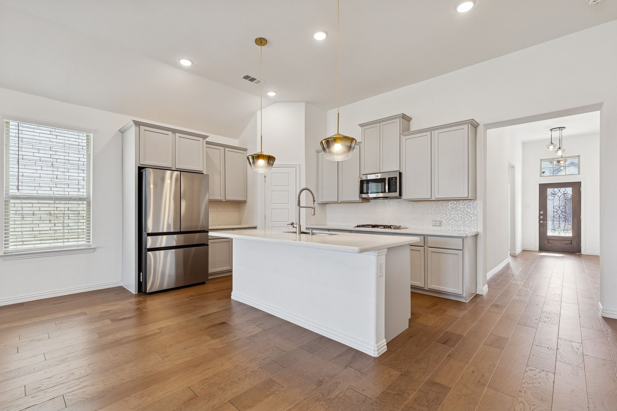 2811 Grand Lookout Lane