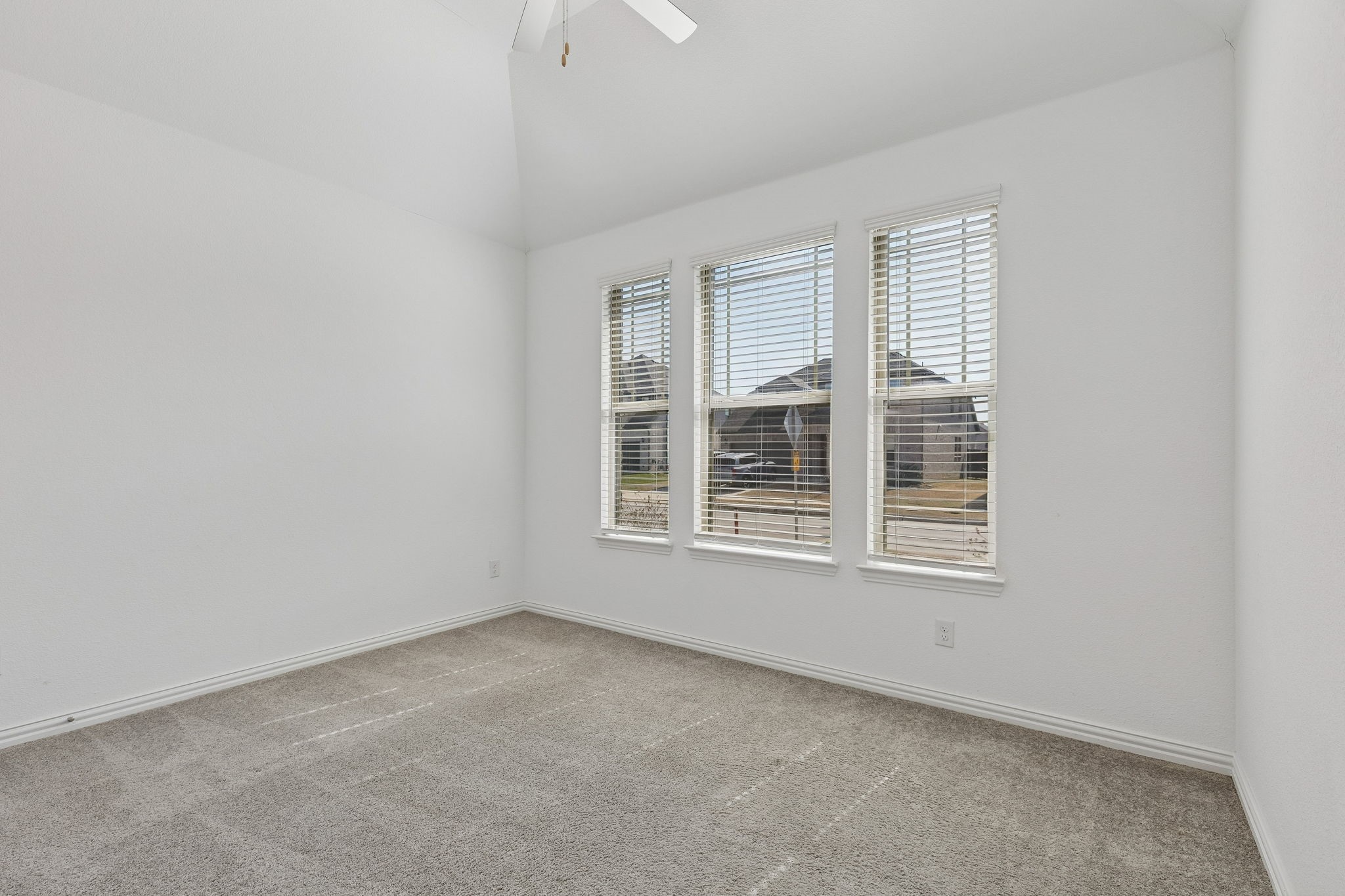 2811 Grand Lookout Lane