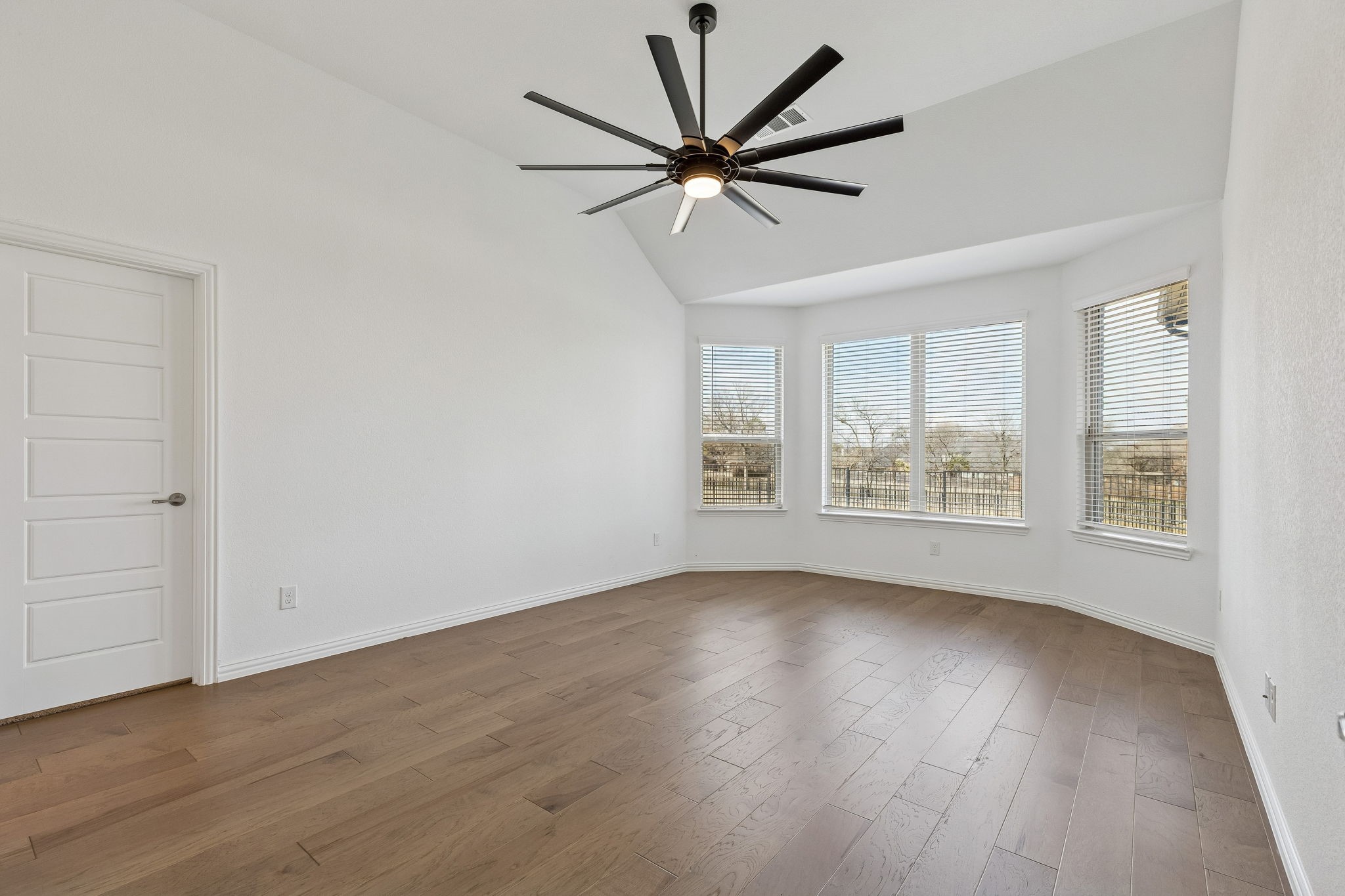 2811 Grand Lookout Lane