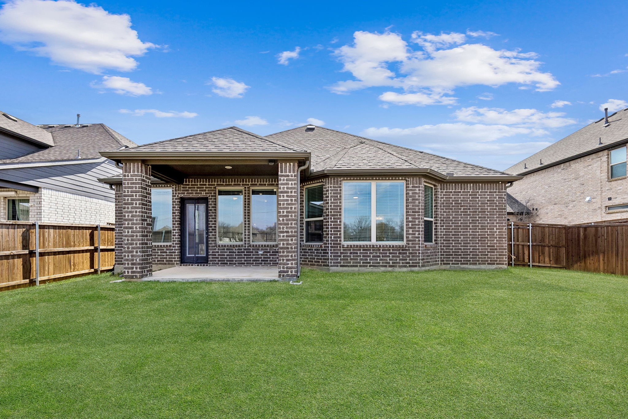 2811 Grand Lookout Lane