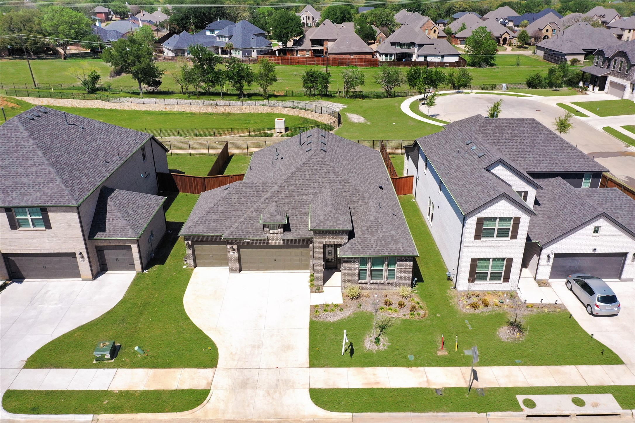 2811 Grand Lookout Lane