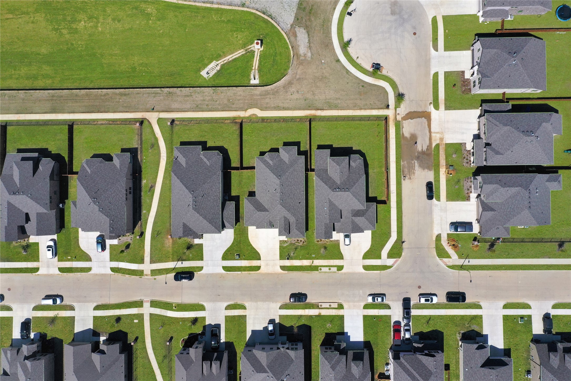 2811 Grand Lookout Lane