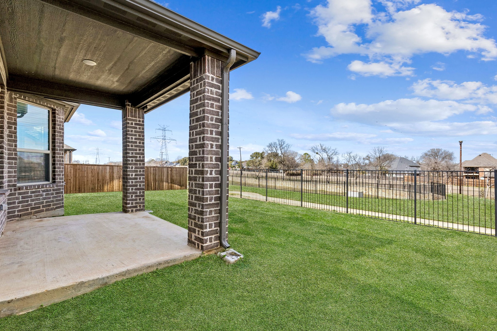 2811 Grand Lookout Lane