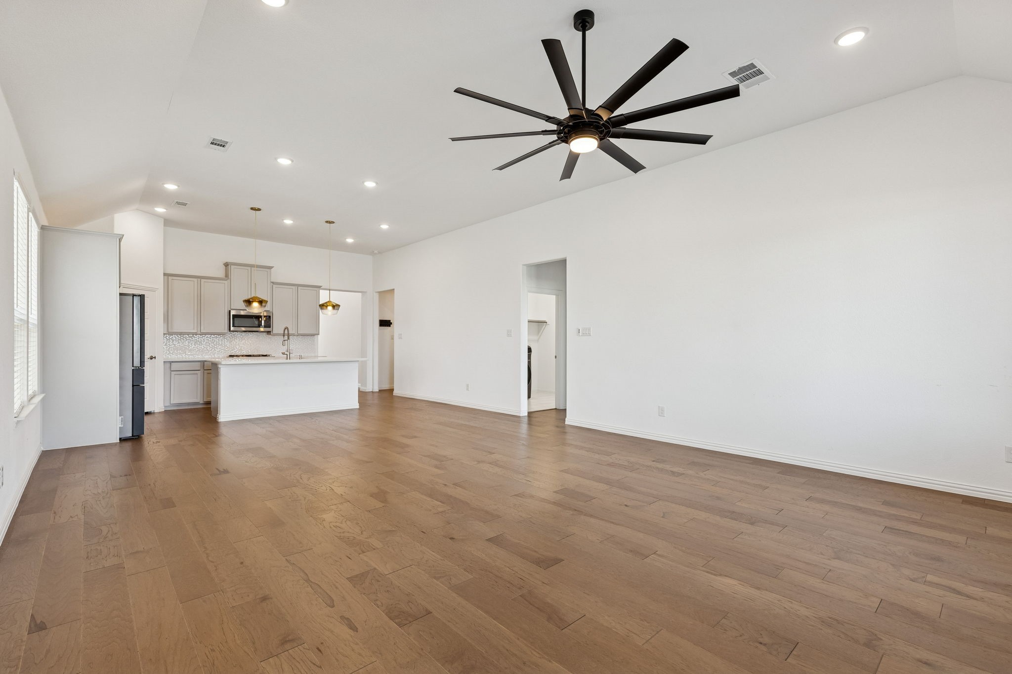 2811 Grand Lookout Lane