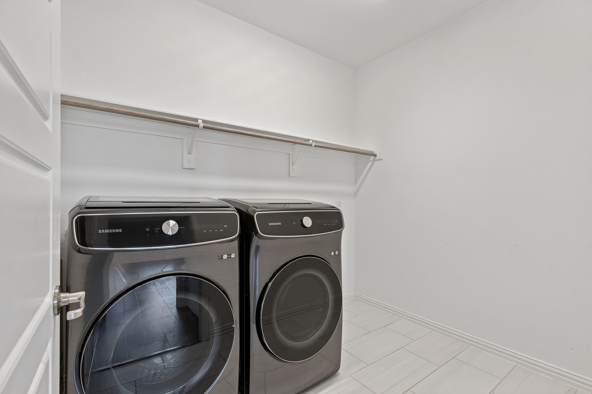 2811 Grand Lookout Lane