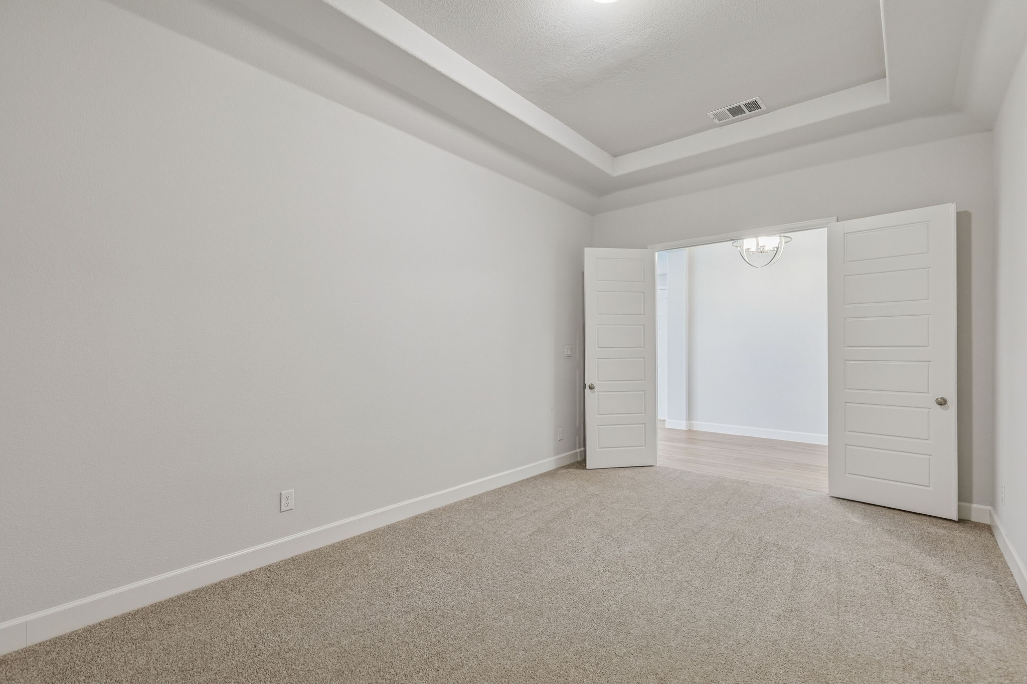 3300 Honey Suckle Lane