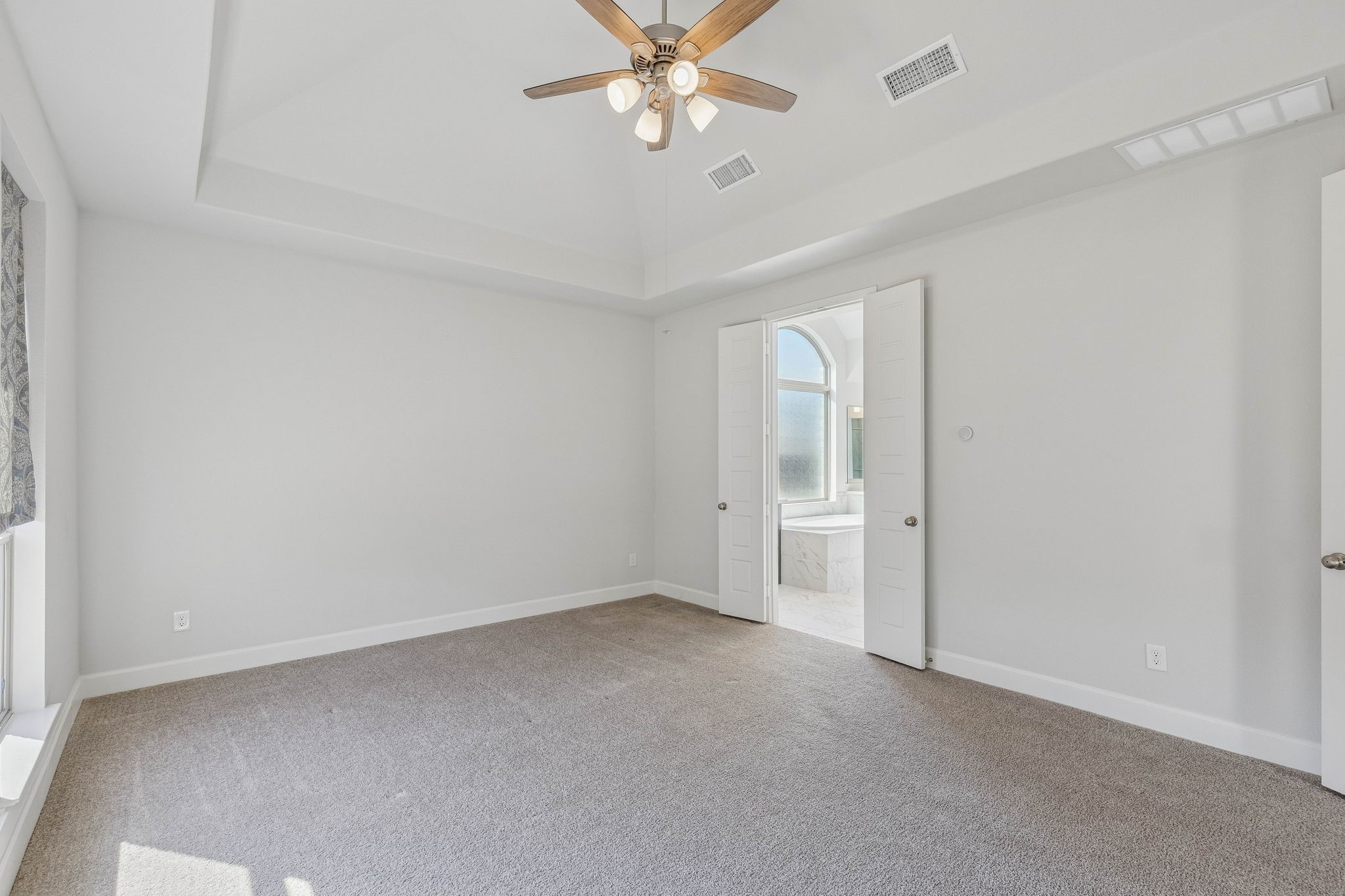 3300 Honey Suckle Lane