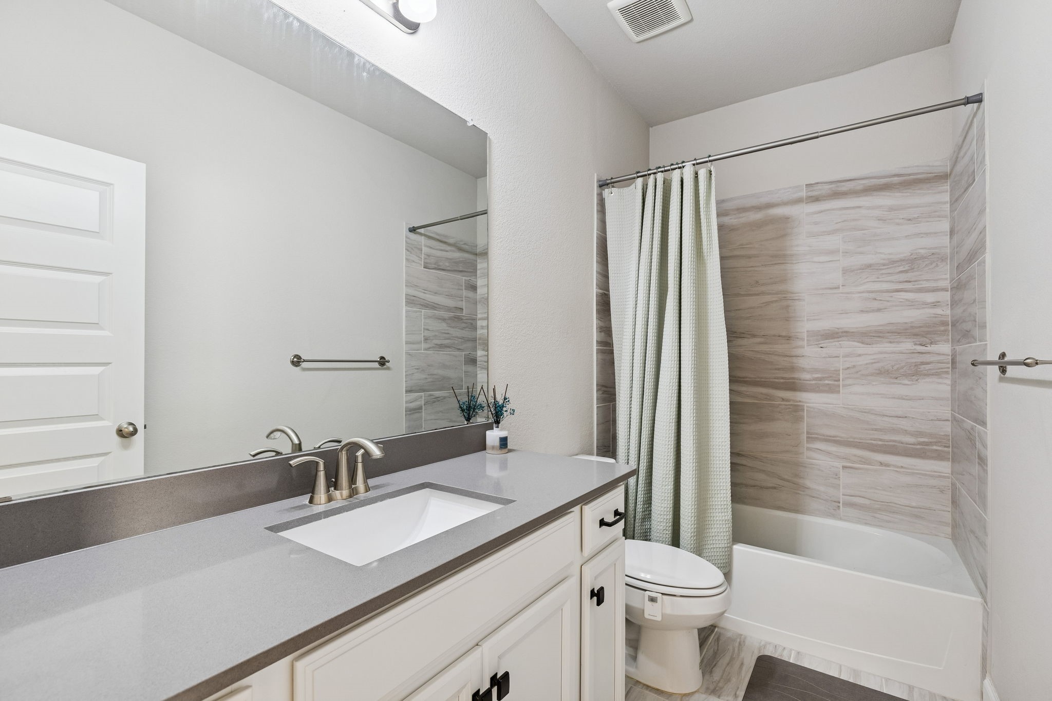 4130 Mountain Laurel Drive