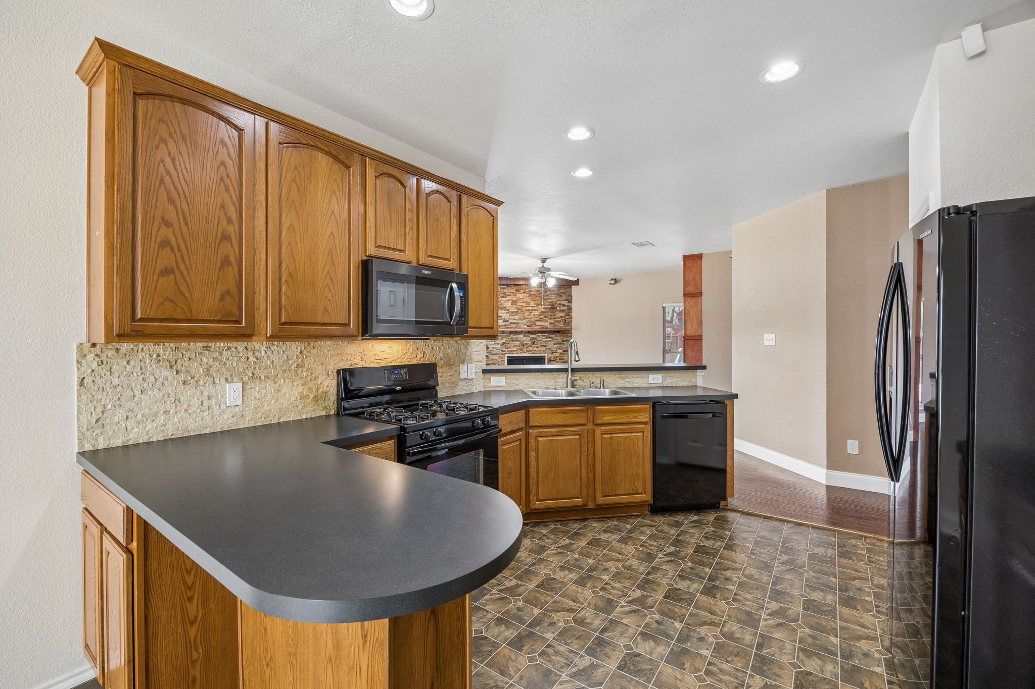 9865 Tanglebrush Drive