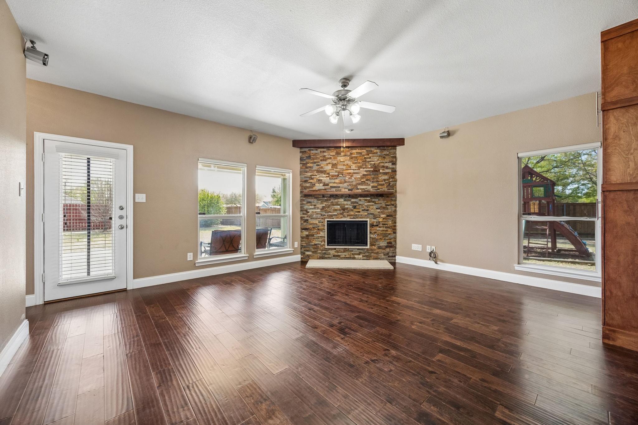 9865 Tanglebrush Drive