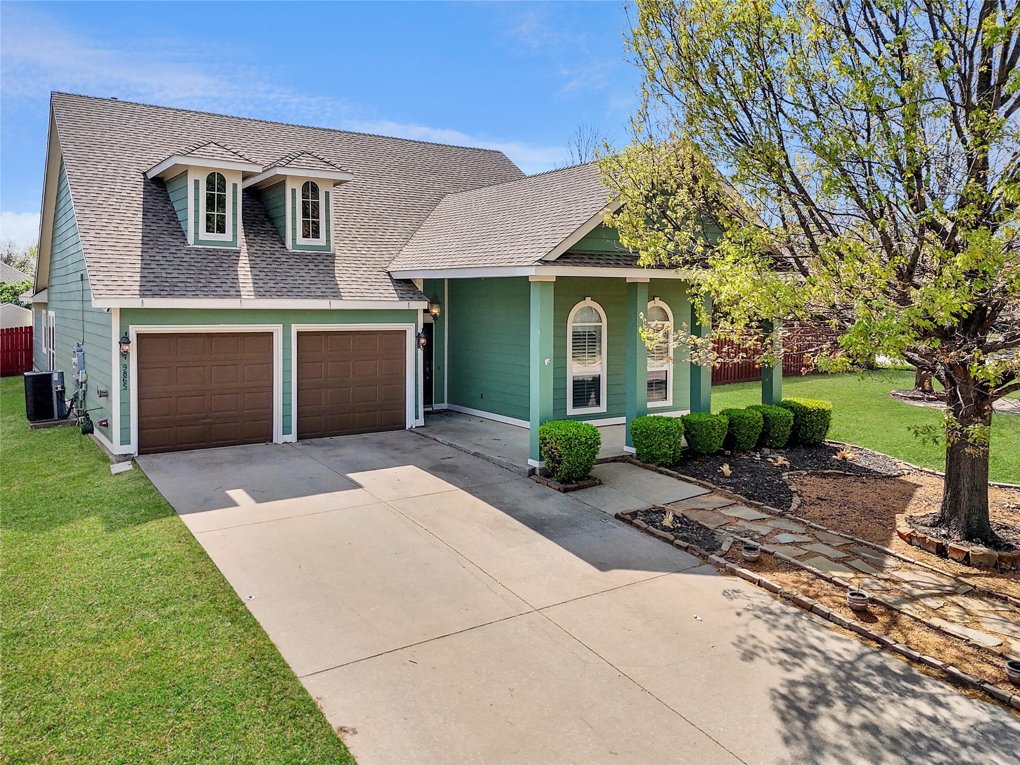 9865 Tanglebrush Drive