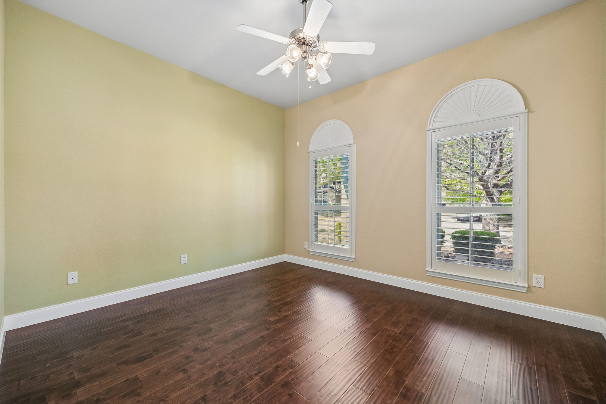 9865 Tanglebrush Drive