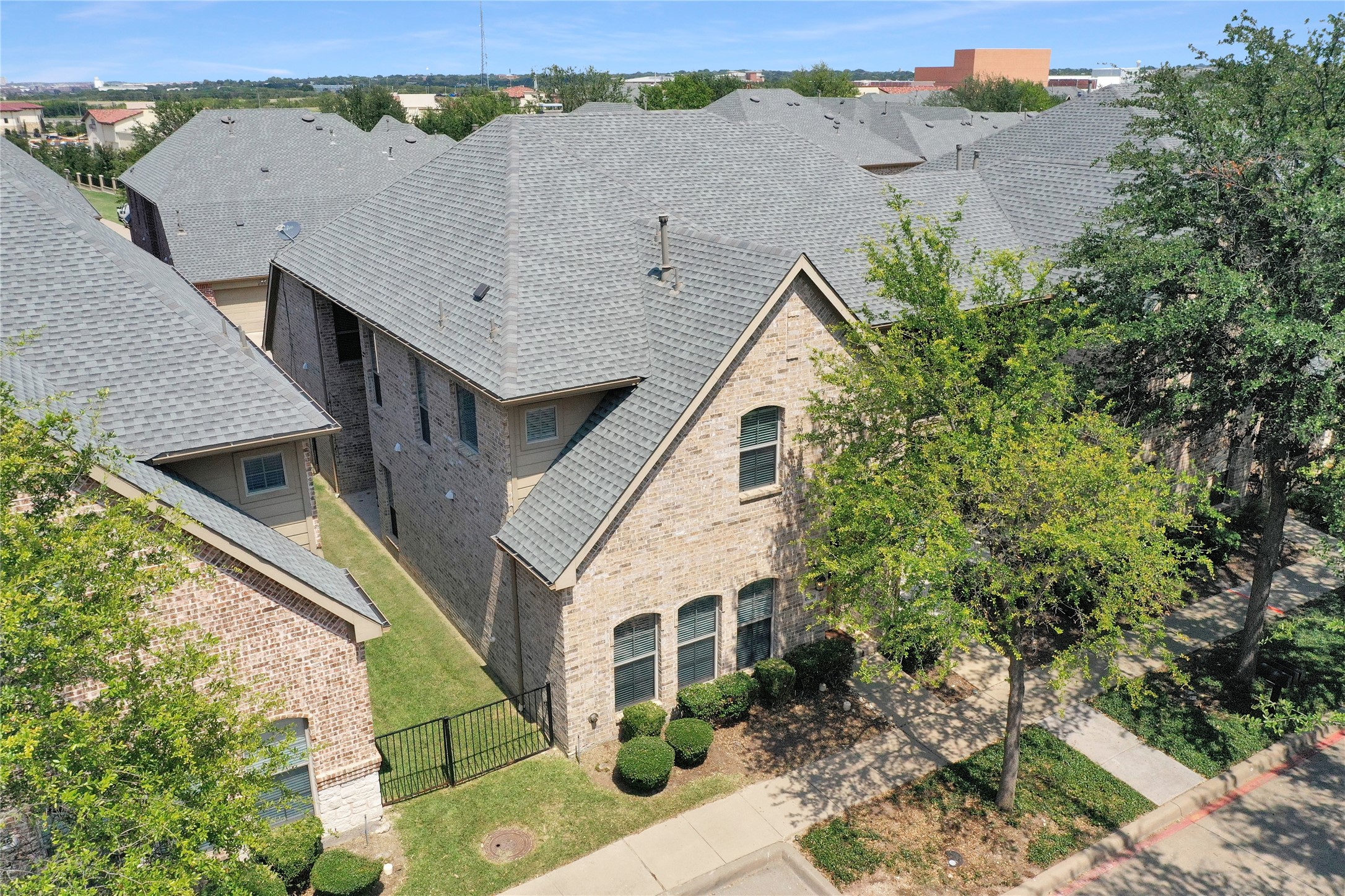 6736 Livorno Lane