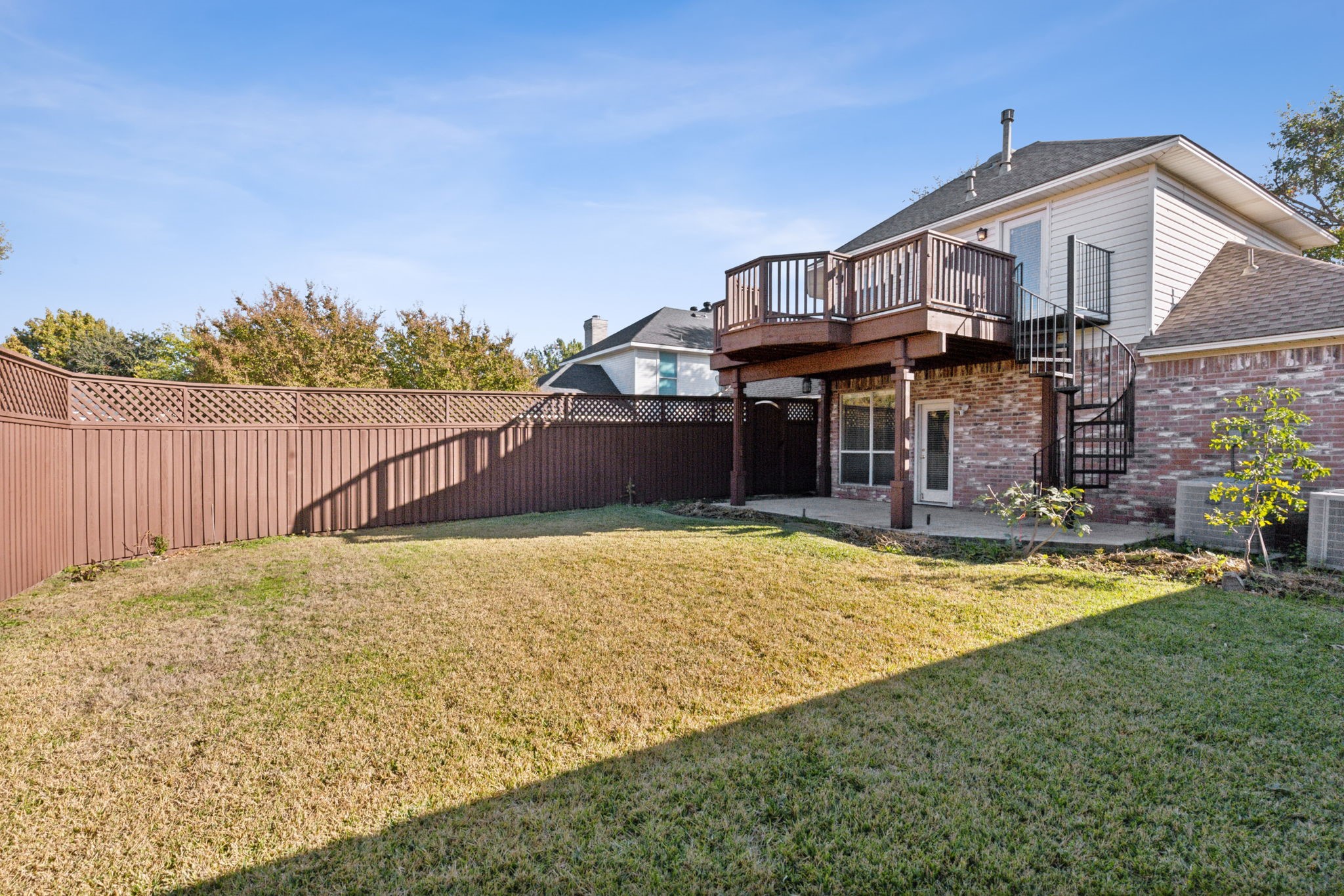 3831 Walden Way