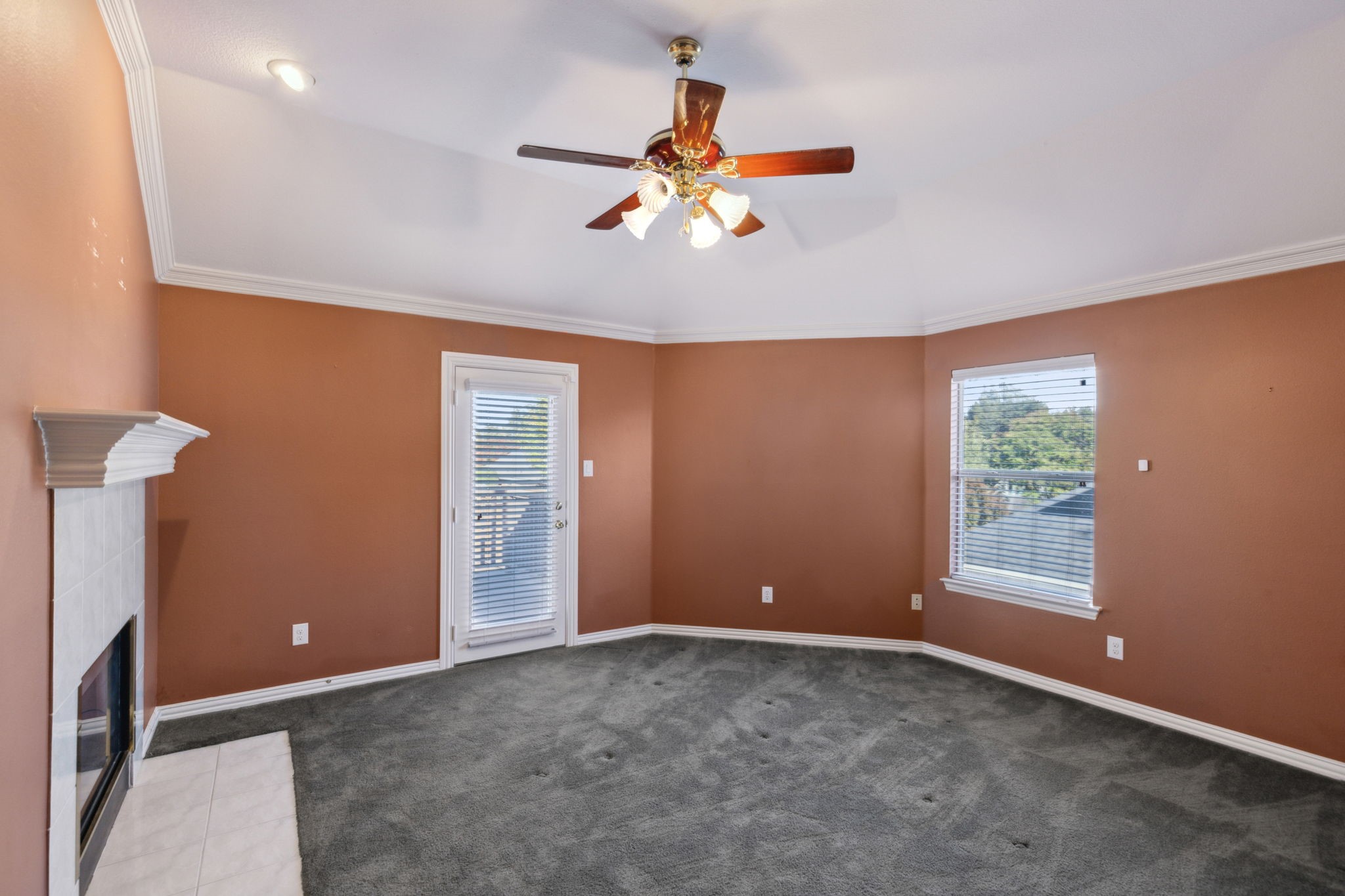 3831 Walden Way