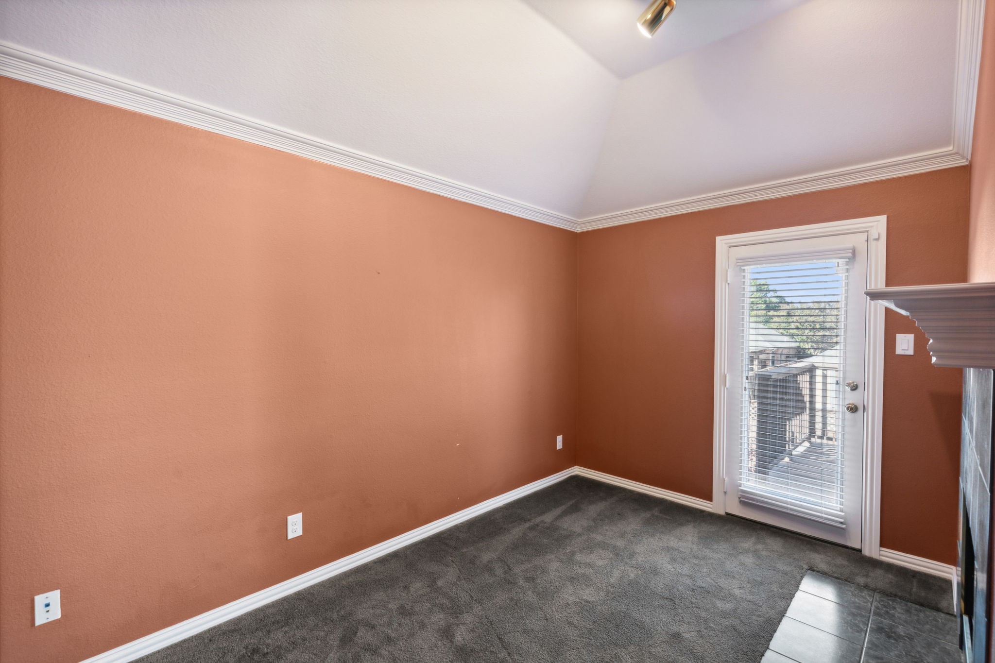 3831 Walden Way