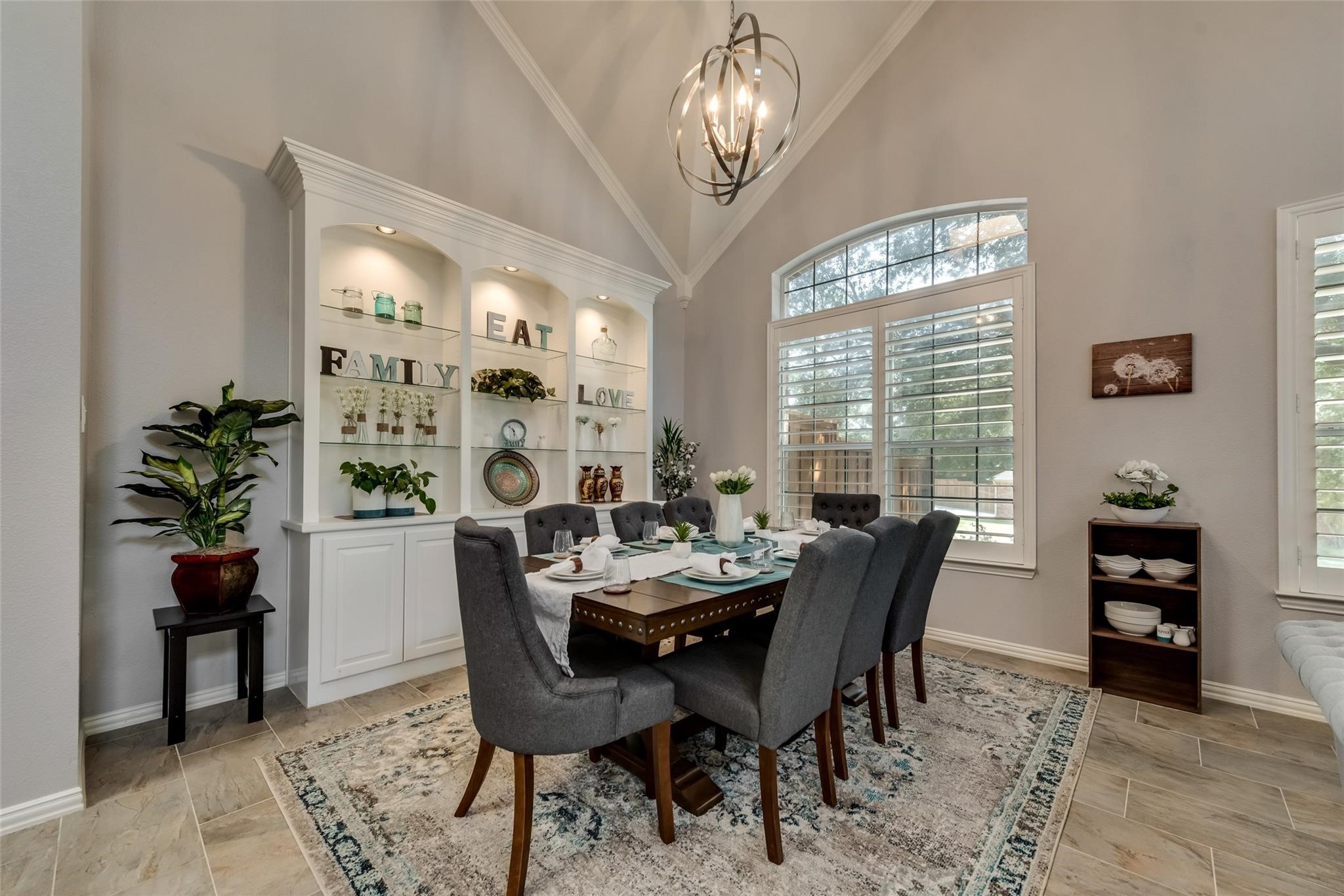 2109 Indian Trail