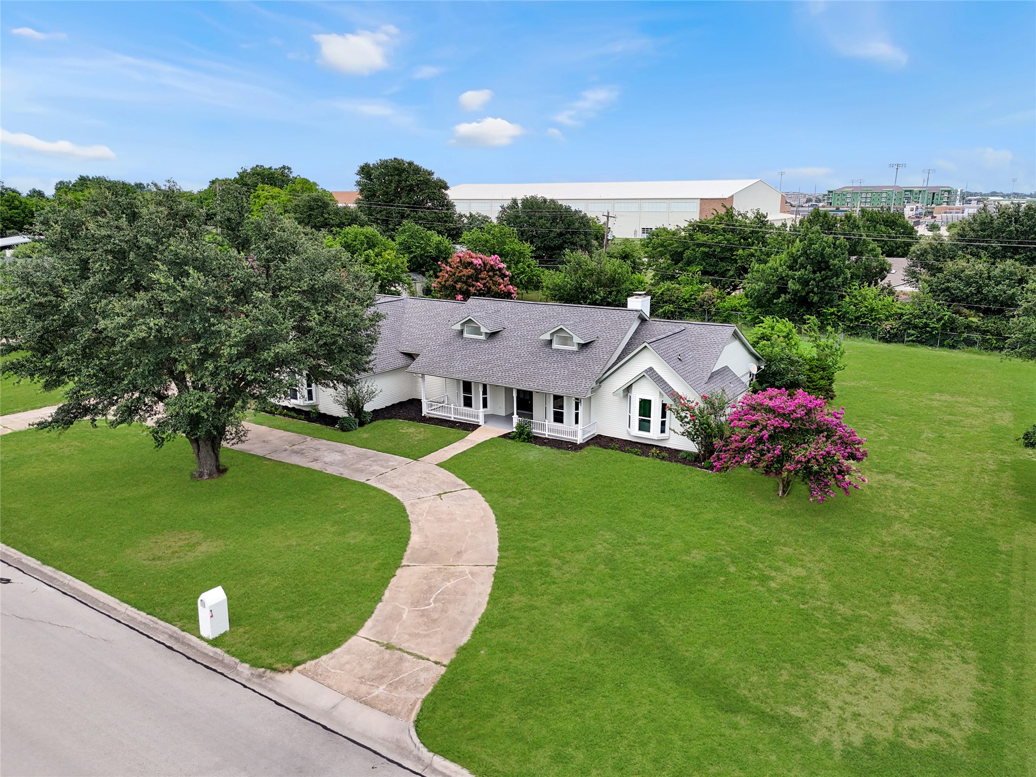 3128 Darby Lane