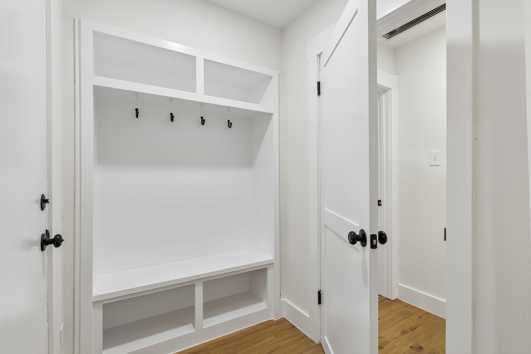 3128 Darby Lane